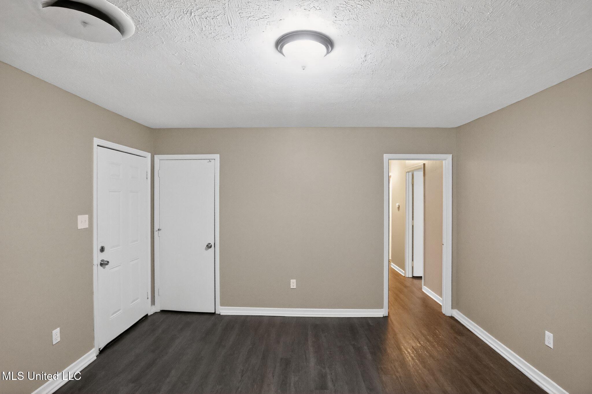 5742 Wildflower Drive Property Photo 12