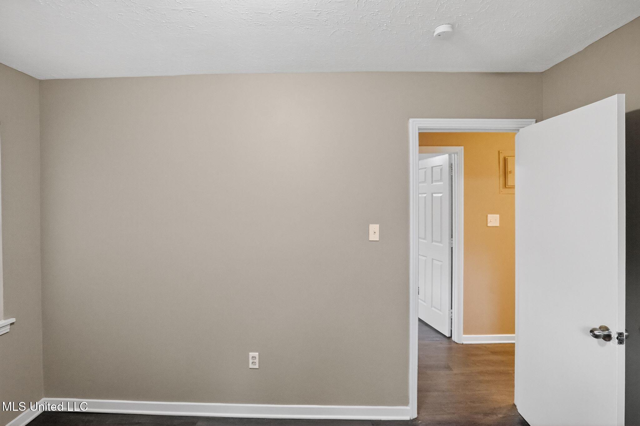 5742 Wildflower Drive Property Photo 16