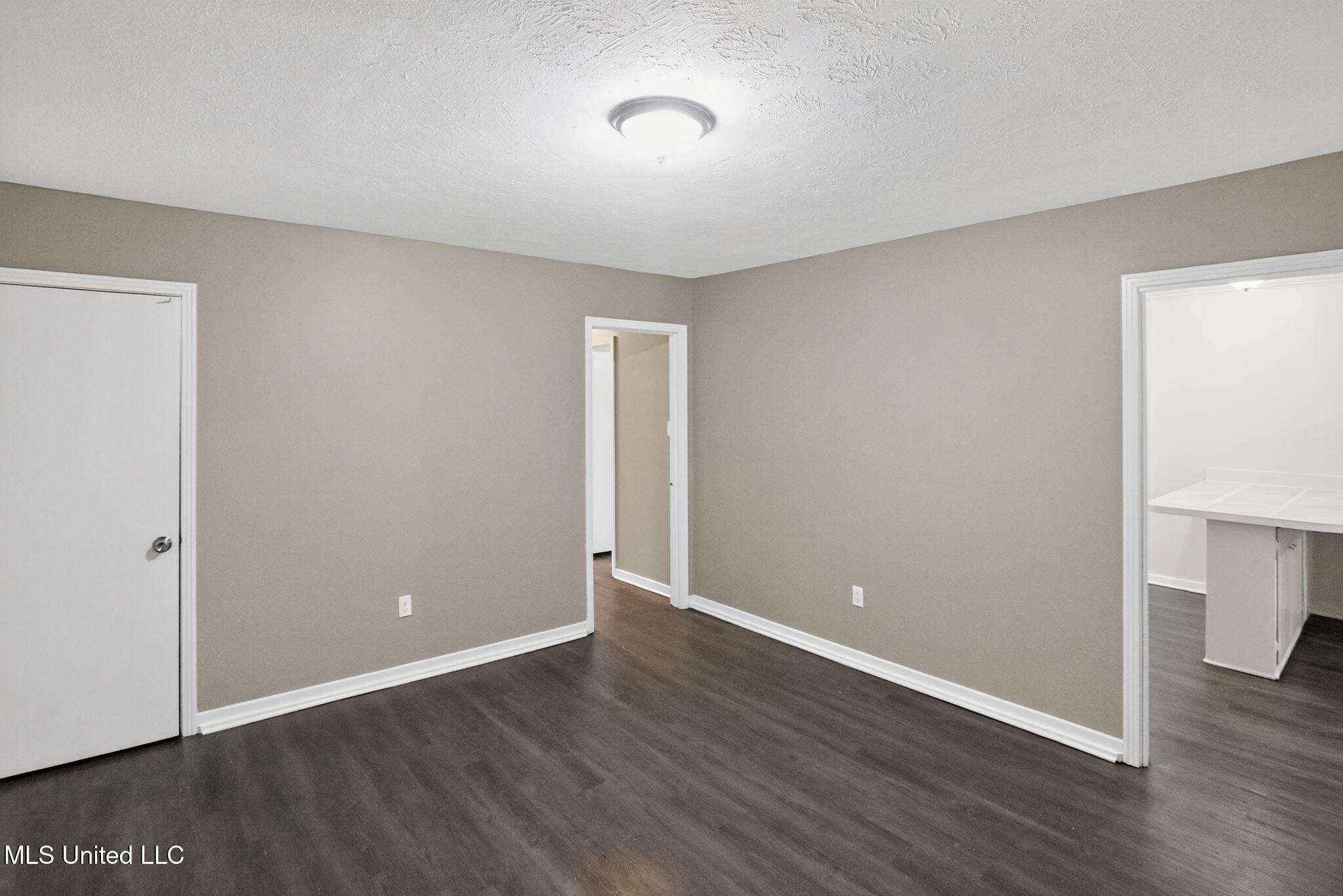 5742 Wildflower Drive Property Photo 21