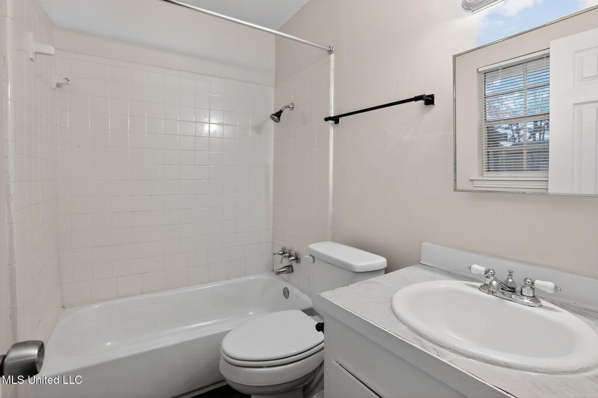 5742 Wildflower Drive Property Photo 28