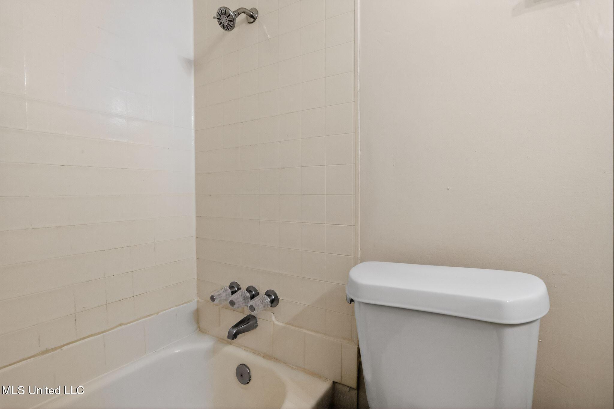5742 Wildflower Drive Property Photo 29
