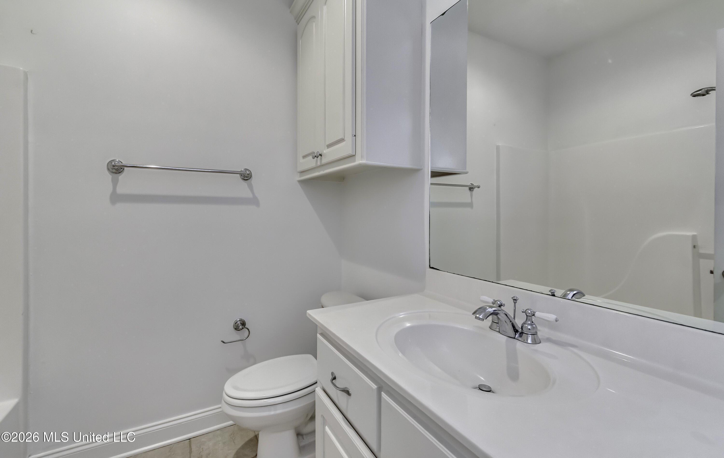 401 Kingsbridge Road Property Photo 54