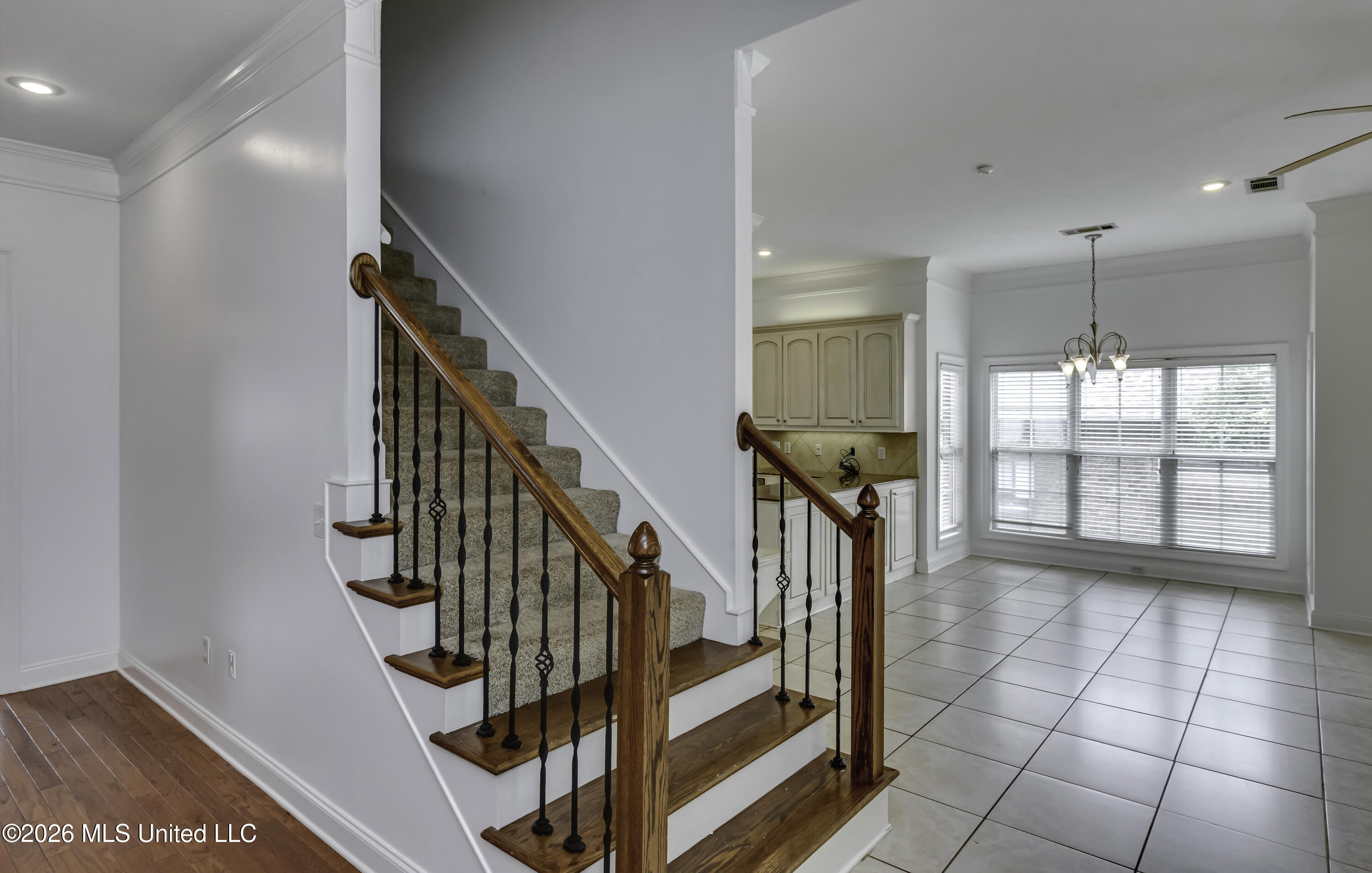 401 Kingsbridge Road Property Photo 55