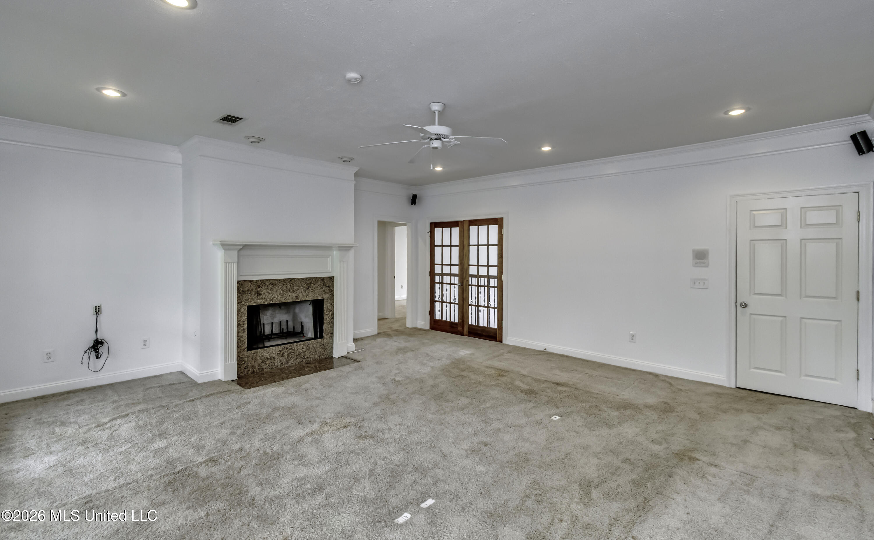 401 Kingsbridge Road Property Photo 58
