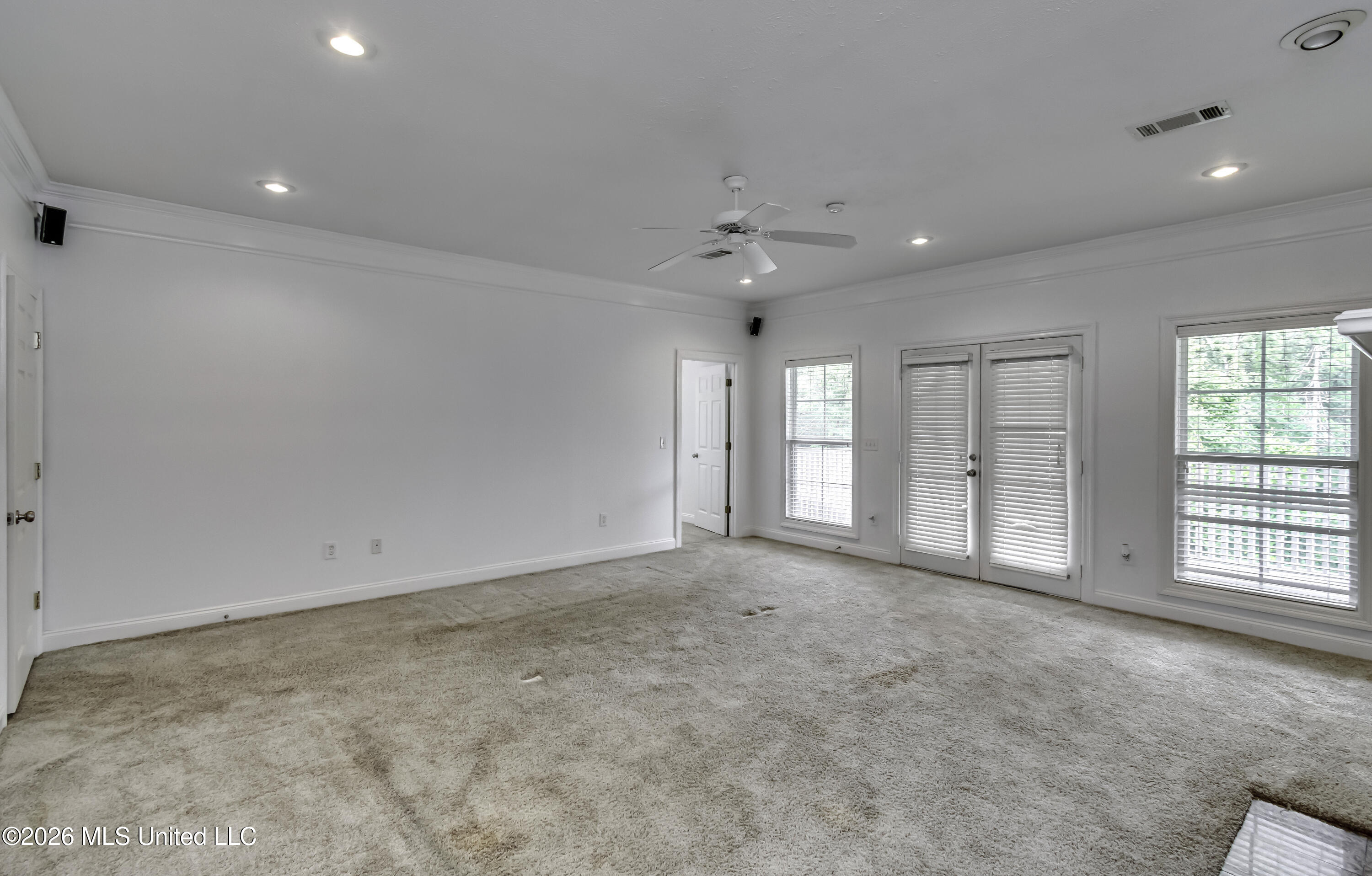 401 Kingsbridge Road Property Photo 60