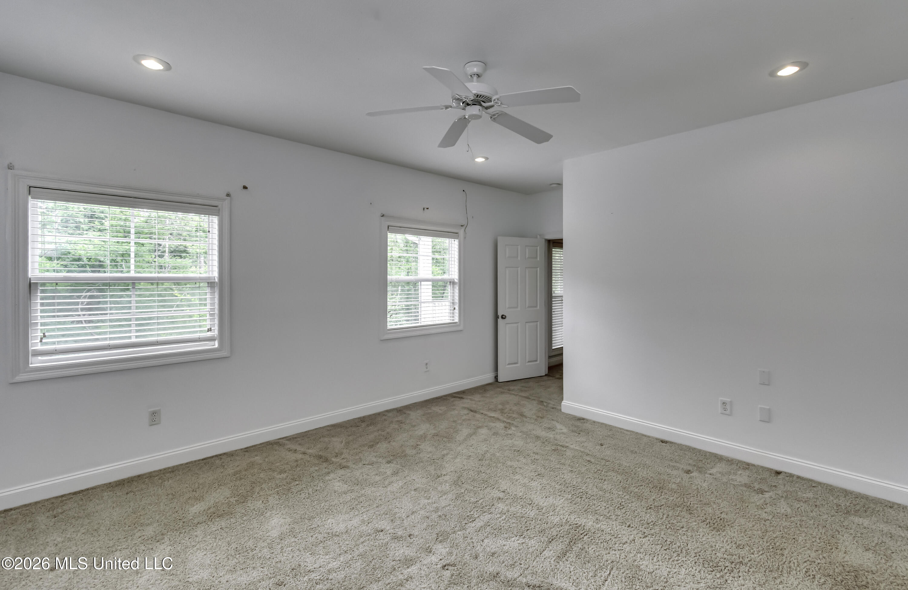 401 Kingsbridge Road Property Photo 63