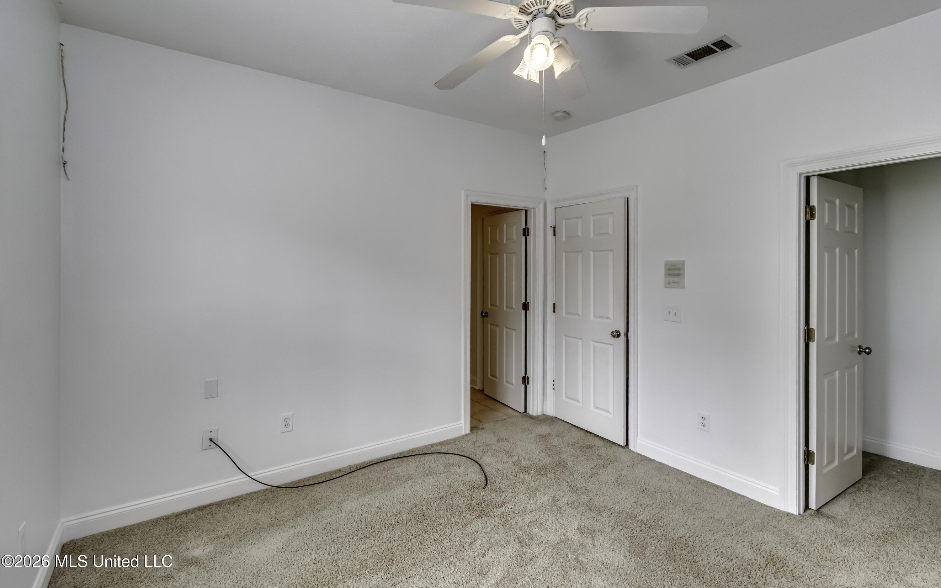 401 Kingsbridge Road Property Photo 70