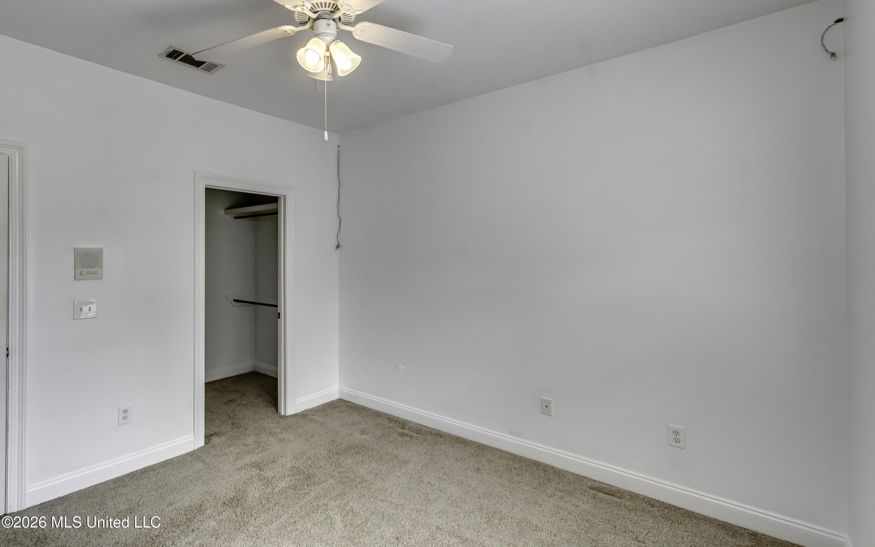 401 Kingsbridge Road Property Photo 71