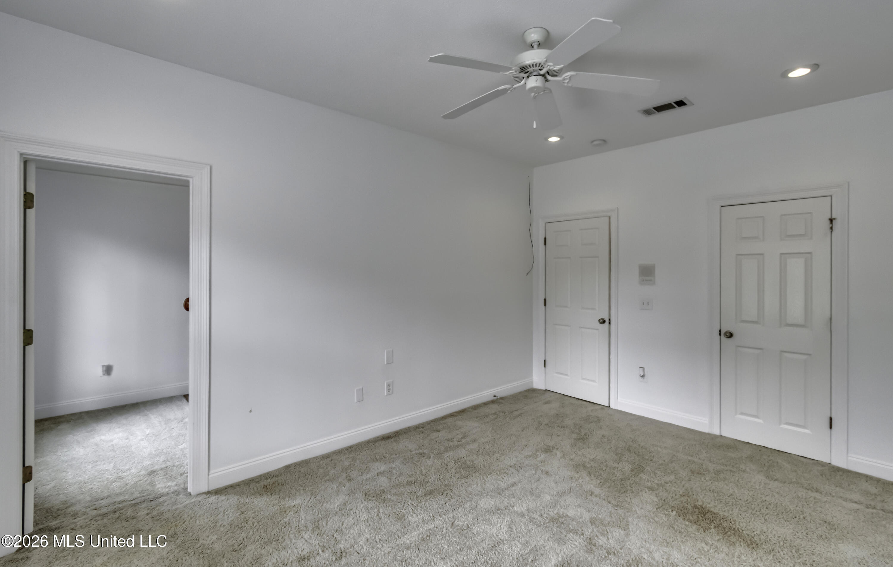 401 Kingsbridge Road Property Photo 74