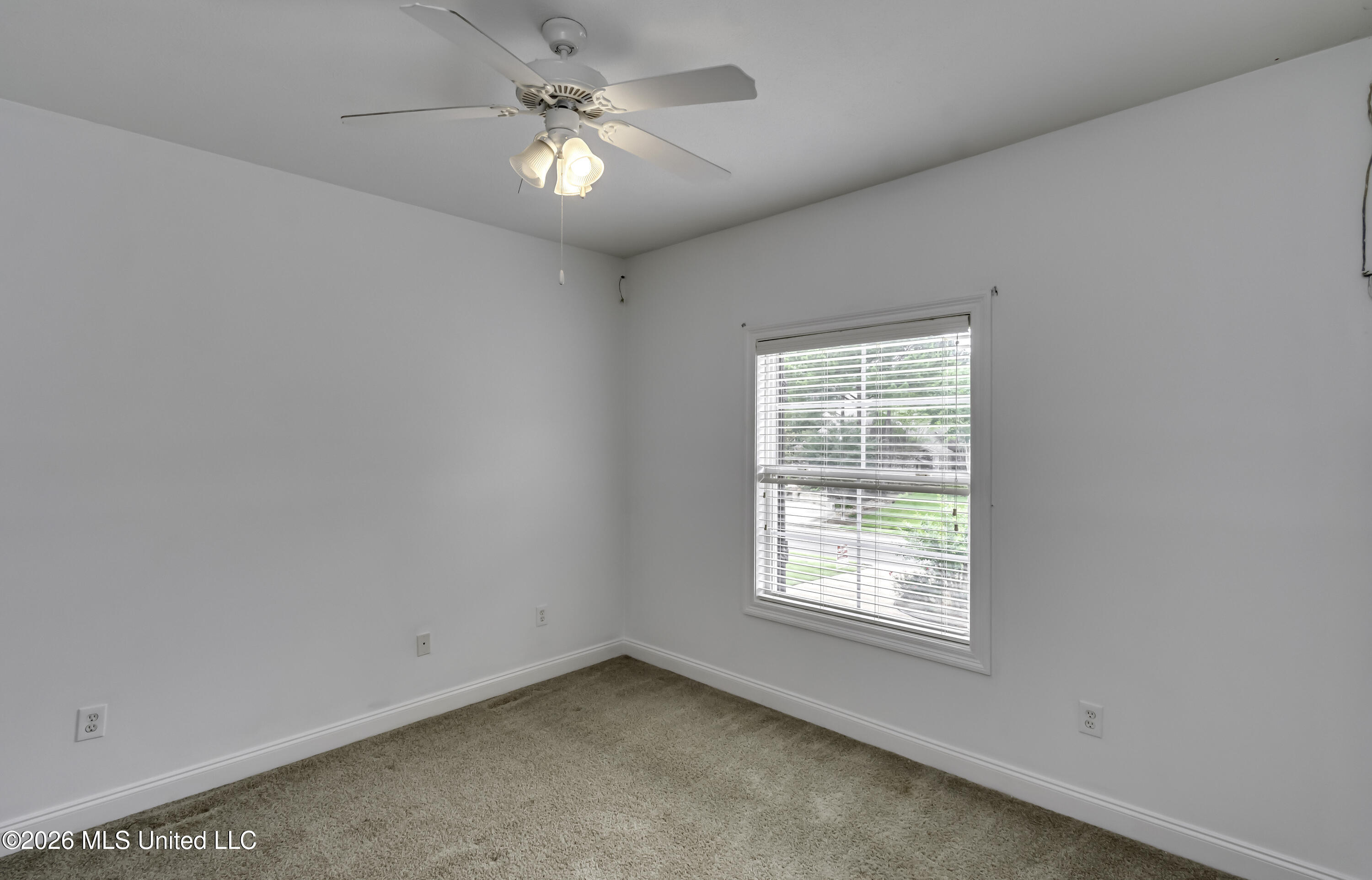 401 Kingsbridge Road Property Photo 75