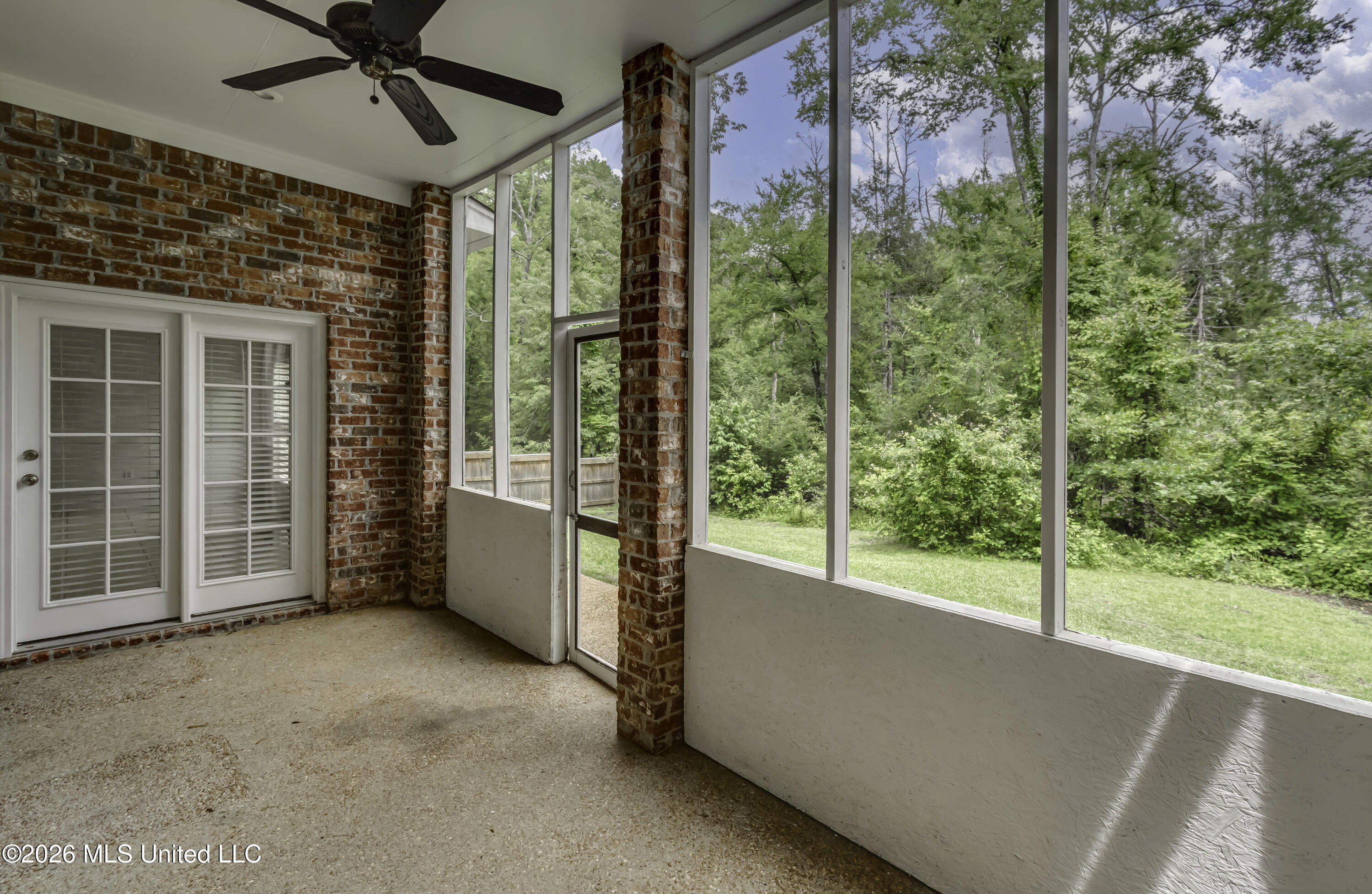 401 Kingsbridge Road Property Photo 85