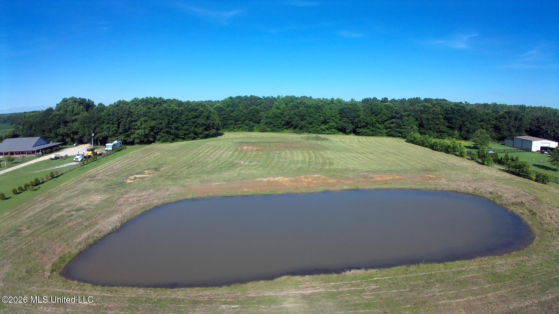 1127 Breedlove Road Property Photo 2