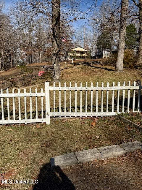 908 Lakeview Drive Property Photo 45