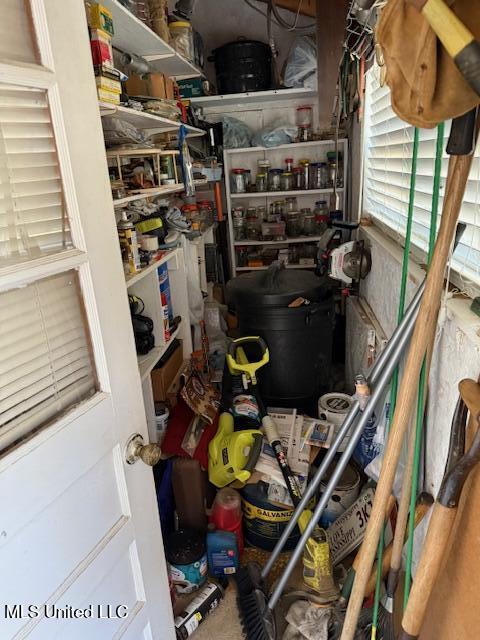 908 Lakeview Drive Property Photo 47
