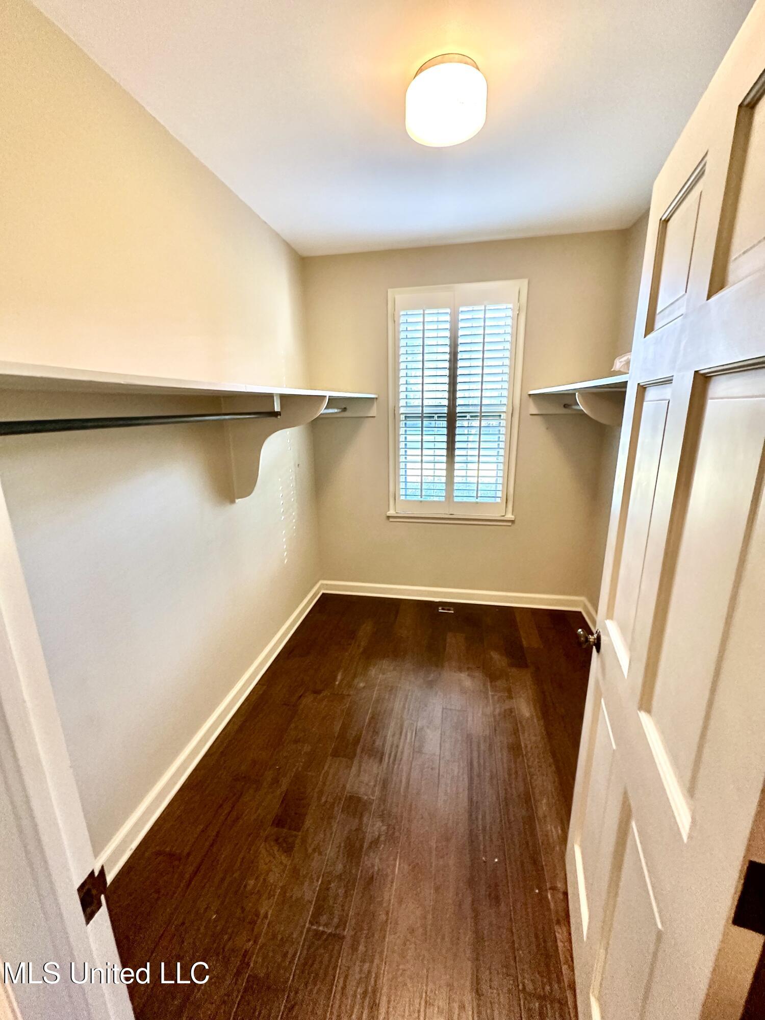 400 Charles Street Property Photo 26