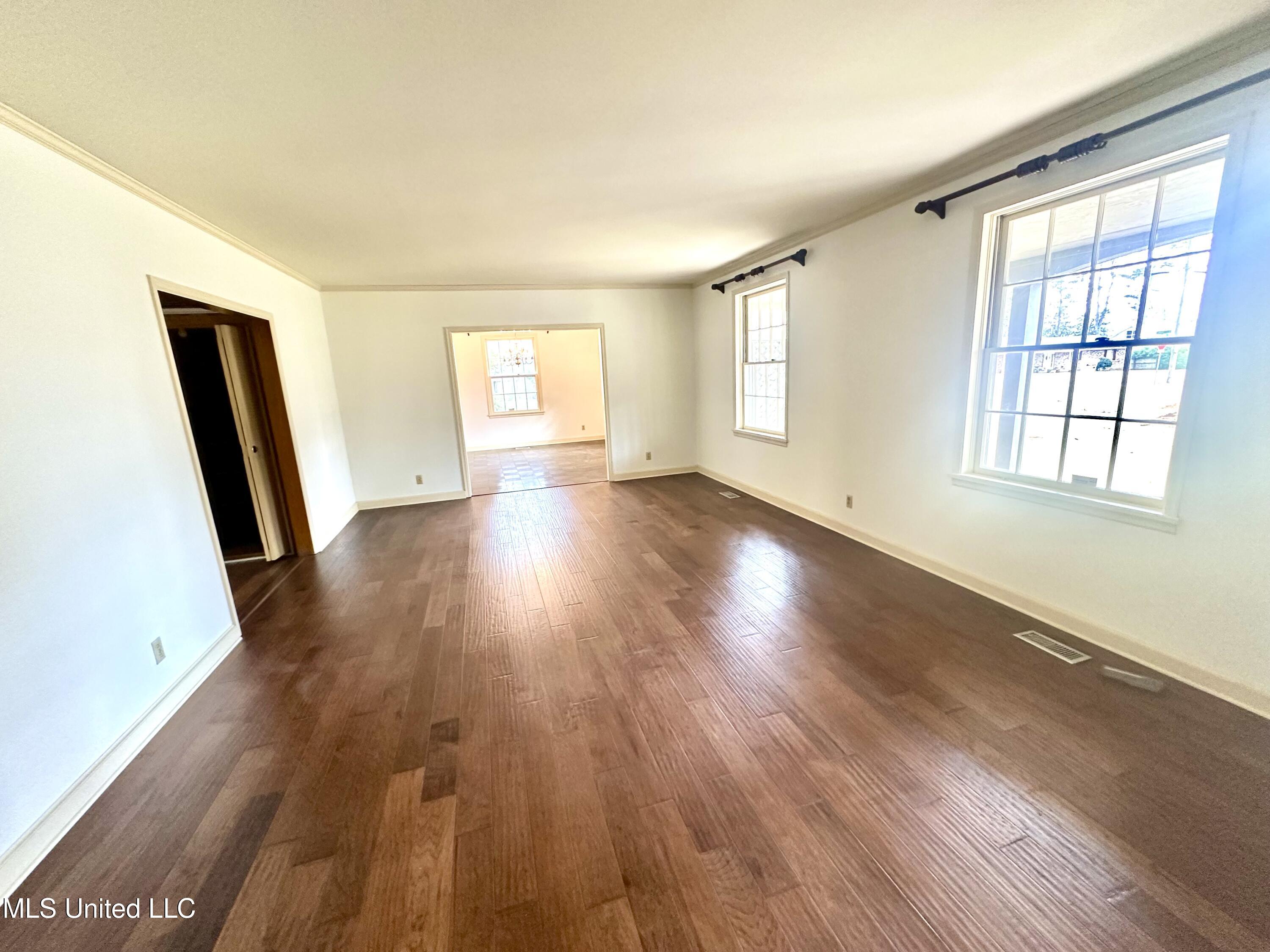 400 Charles Street Property Photo 46