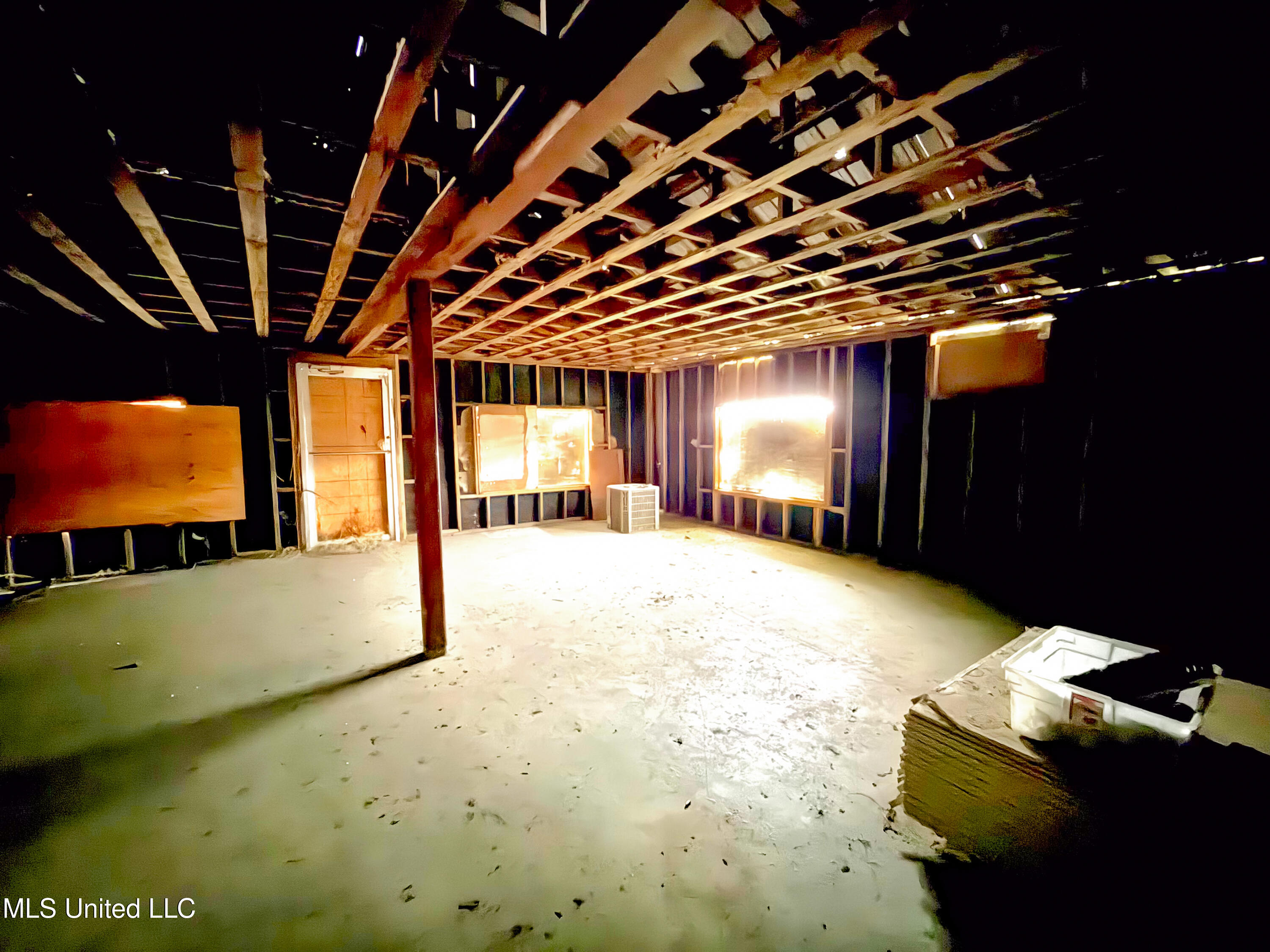 511 Division Street Property Photo 4
