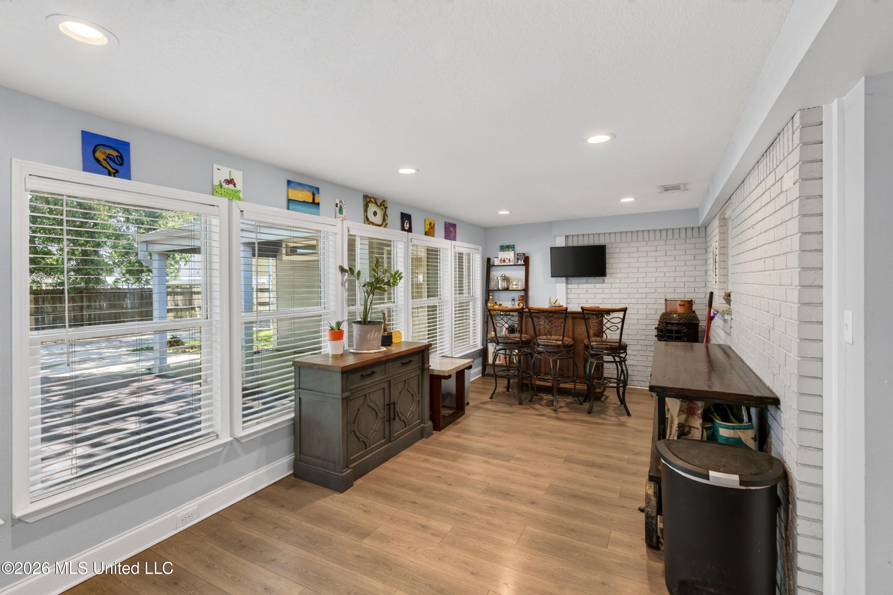 10415 Pin Oak Drive Property Photo 18