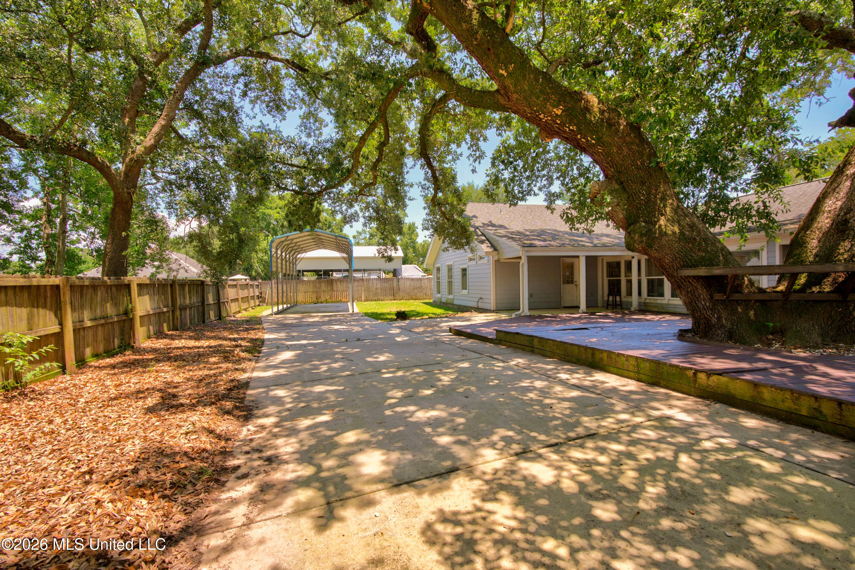 10415 Pin Oak Drive Property Photo 37