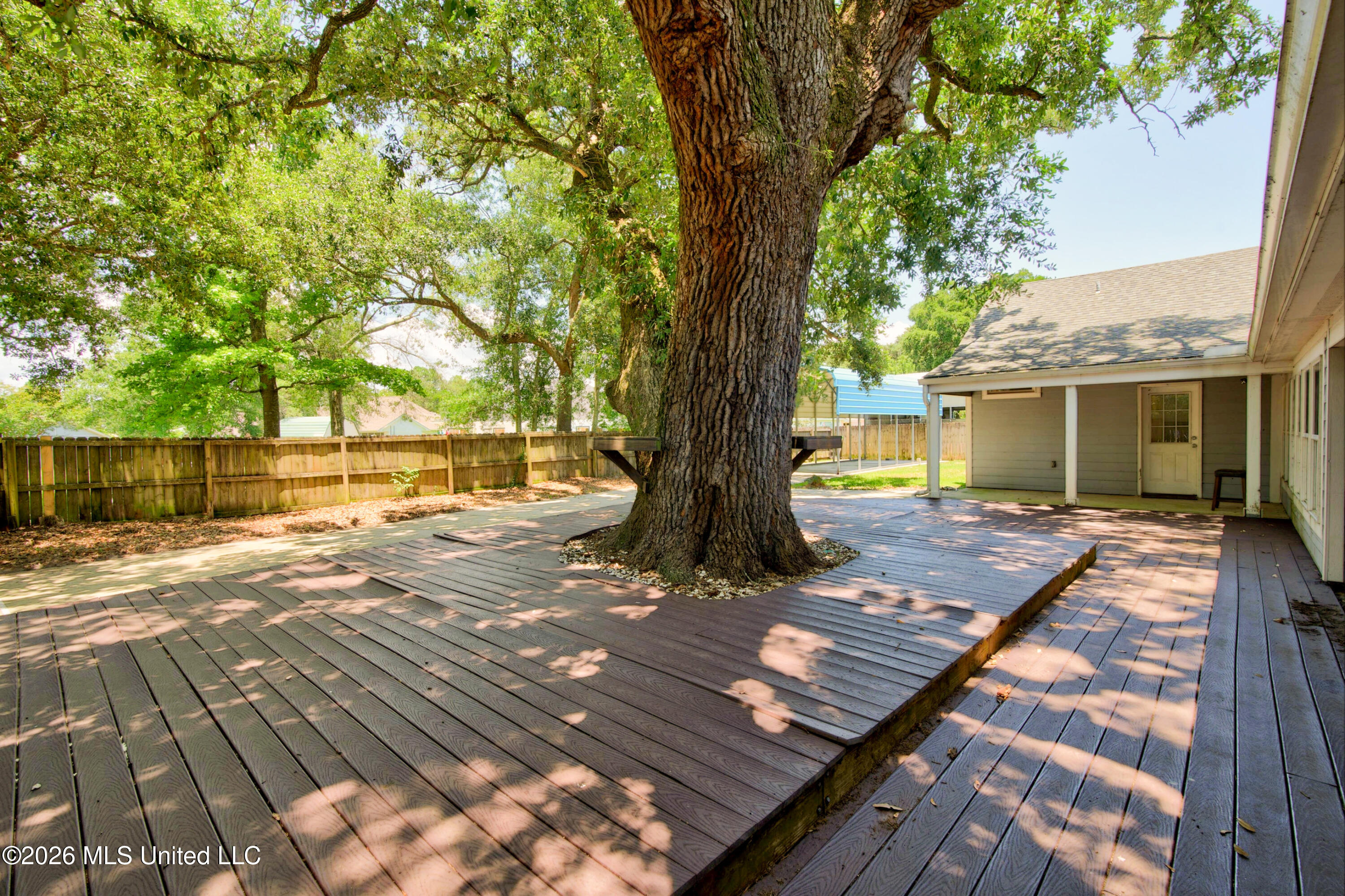 10415 Pin Oak Drive Property Photo 46