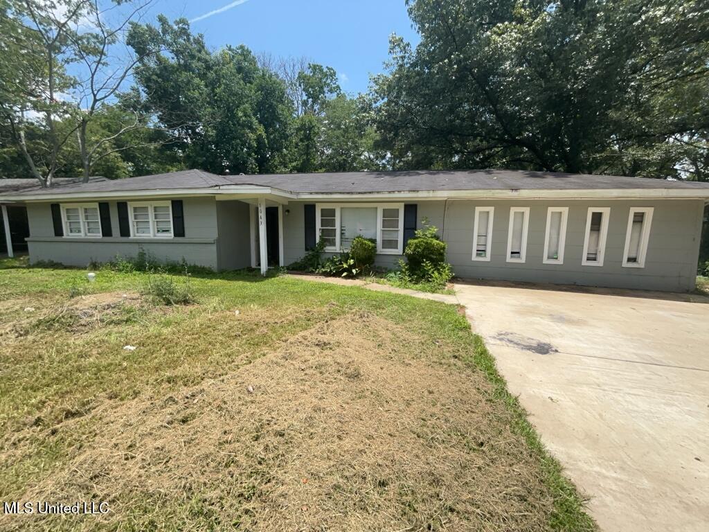 1043 Deryll Street Property Photo 1