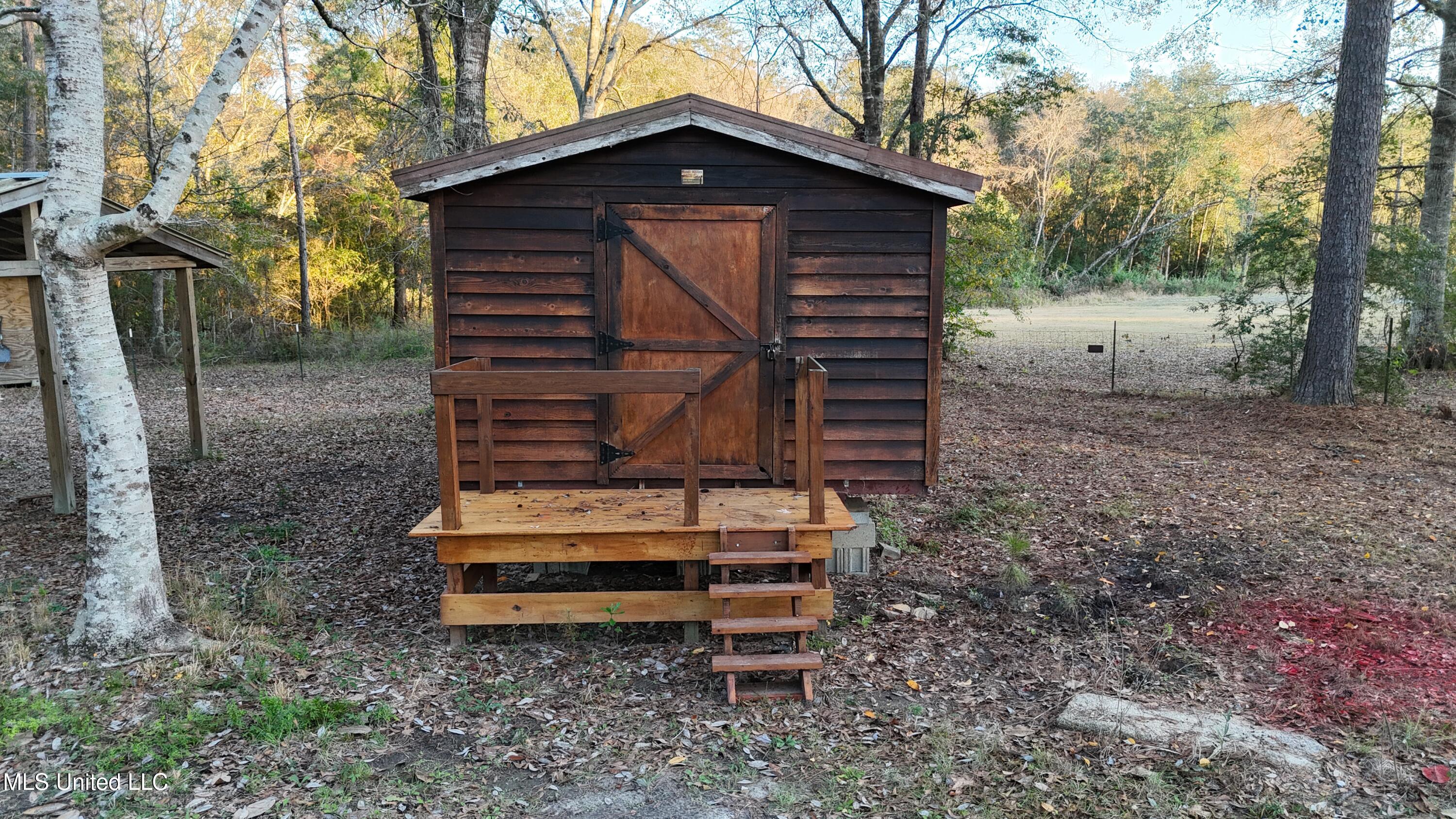17542 Jones Lane Property Photo 33