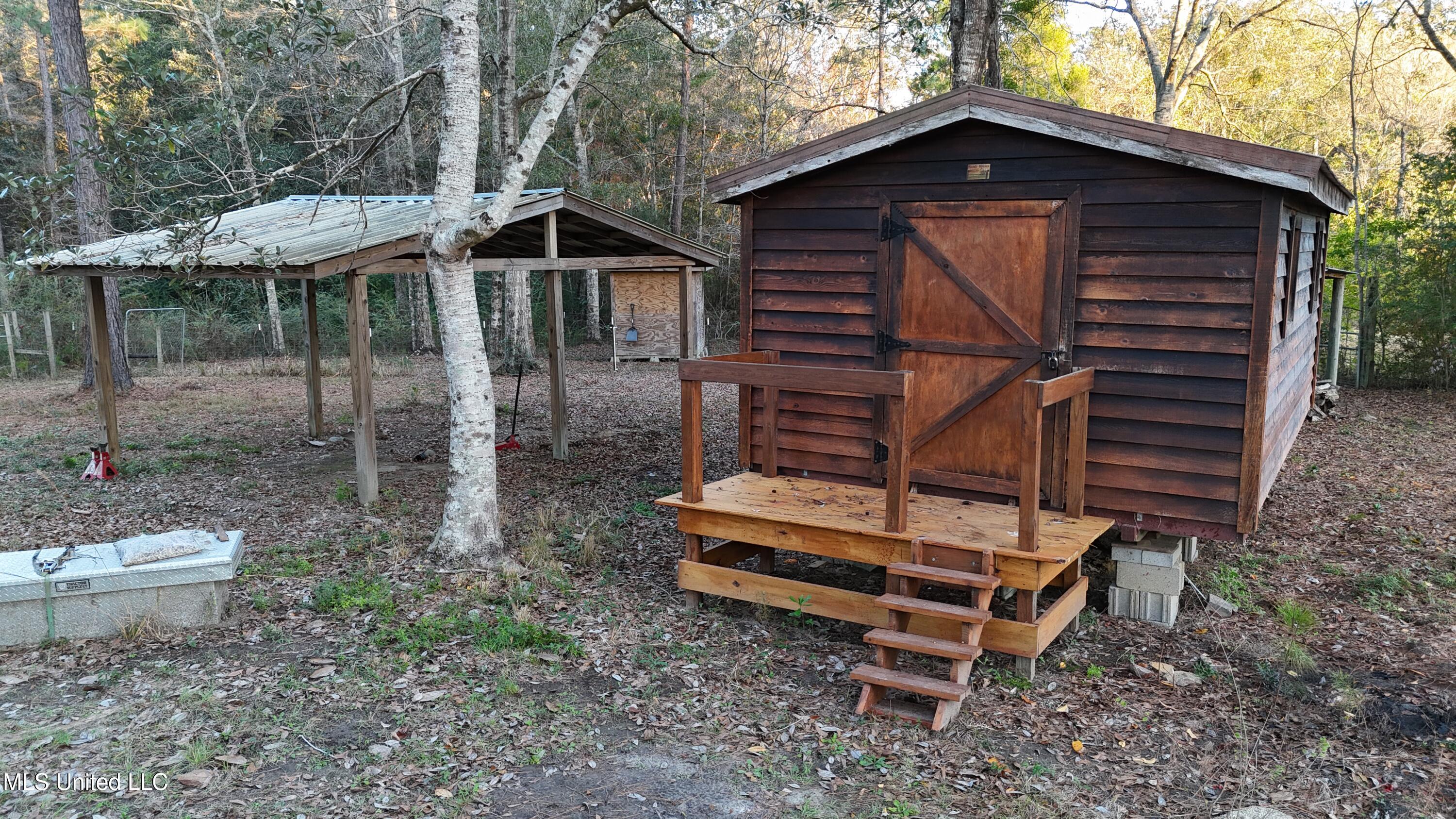 17542 Jones Lane Property Photo 34