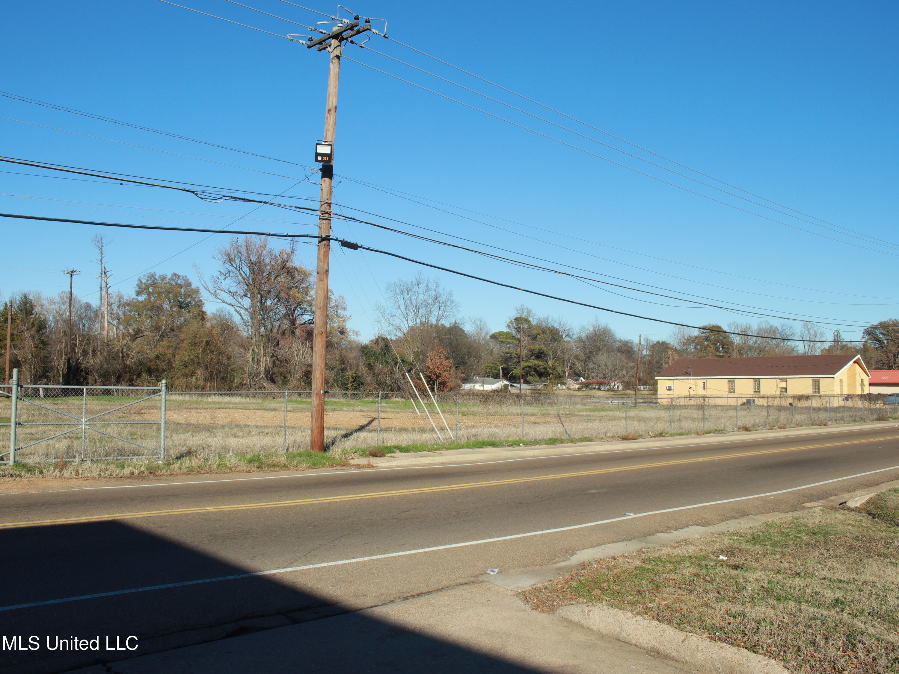 1901 Carrollton Avenue Property Photo 1