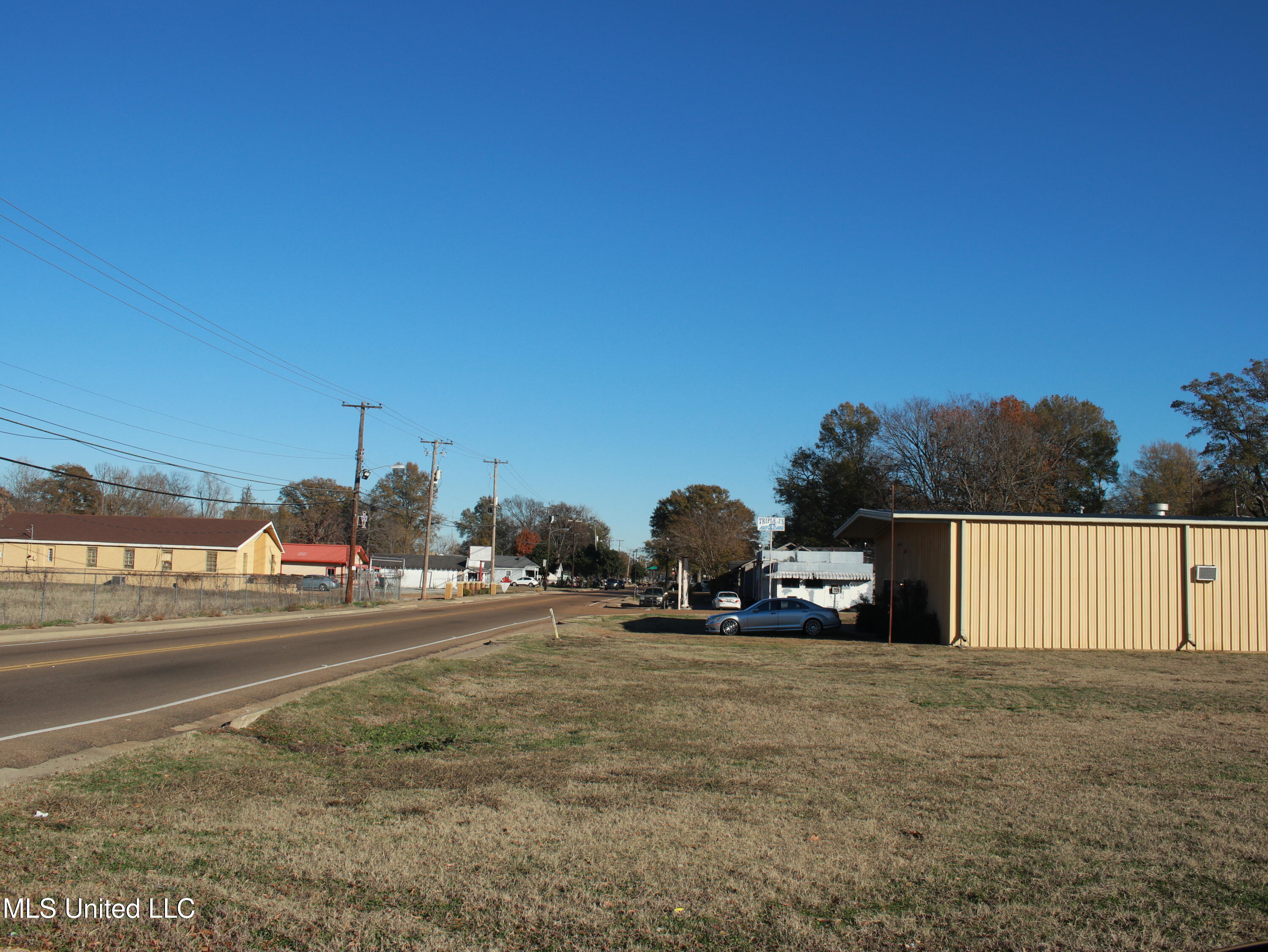 1901 Carrollton Avenue Property Photo 2