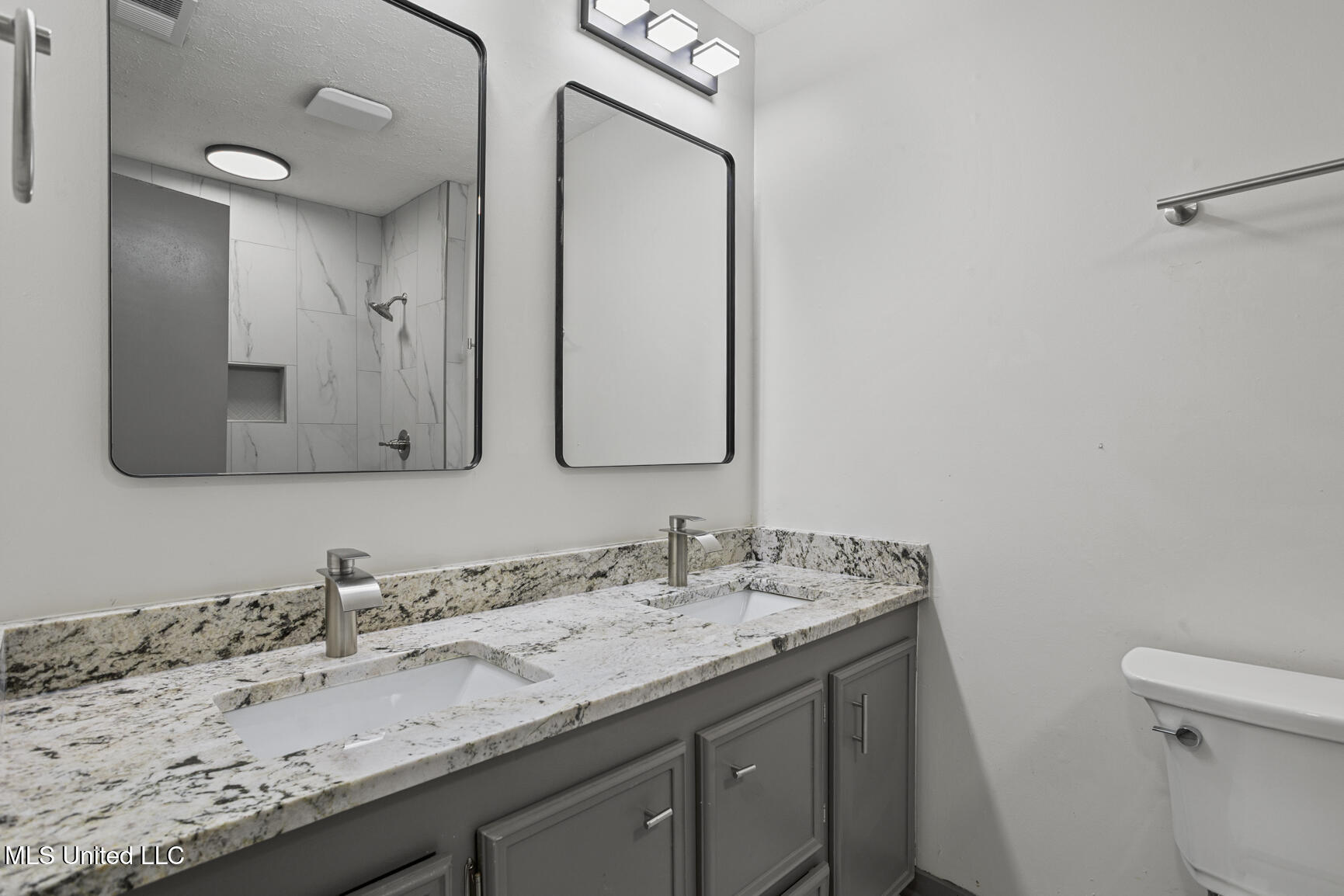 210 Haddon Circle Property Photo 31