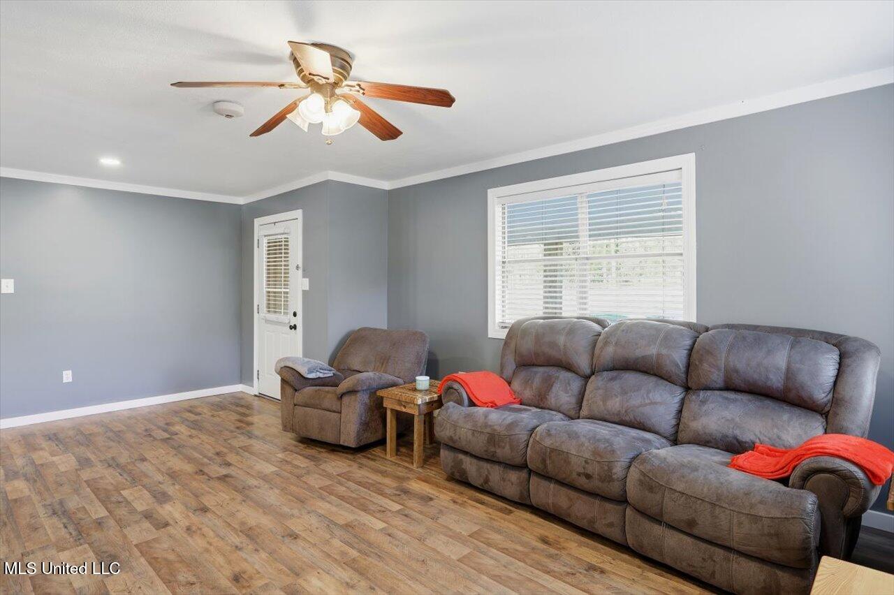 501 Pine Ridge Road Property Photo 6