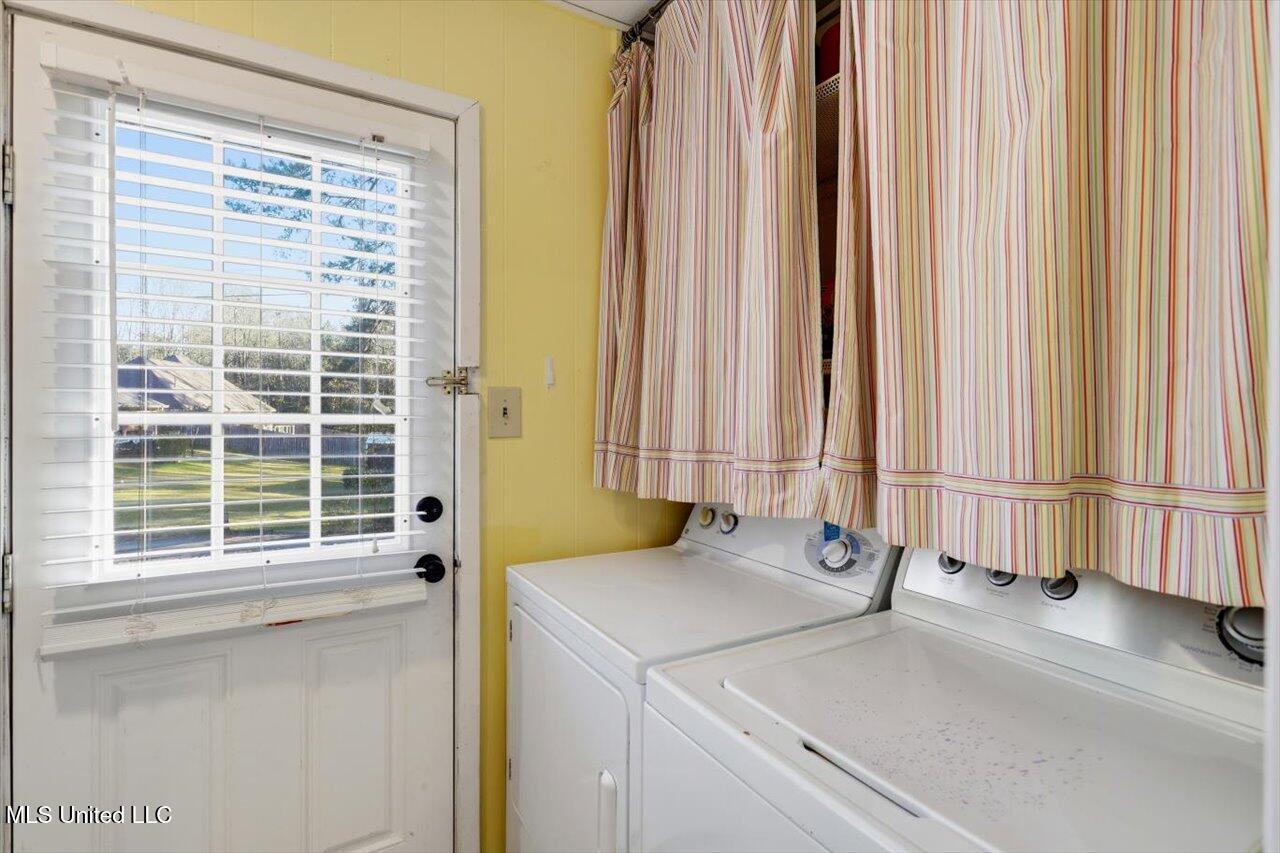 501 Pine Ridge Road Property Photo 15