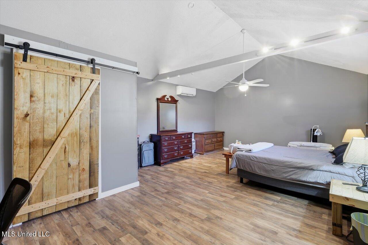 501 Pine Ridge Road Property Photo 18
