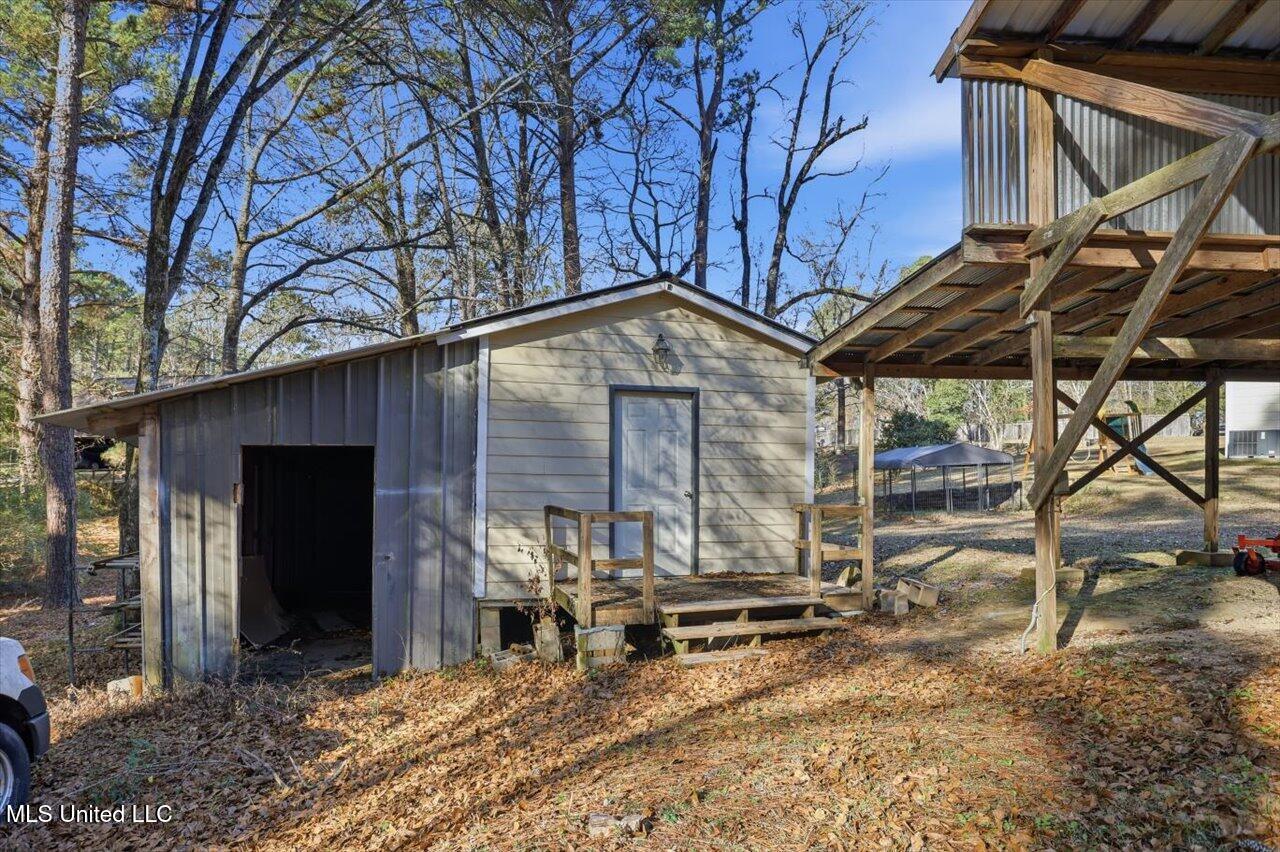 501 Pine Ridge Road Property Photo 32