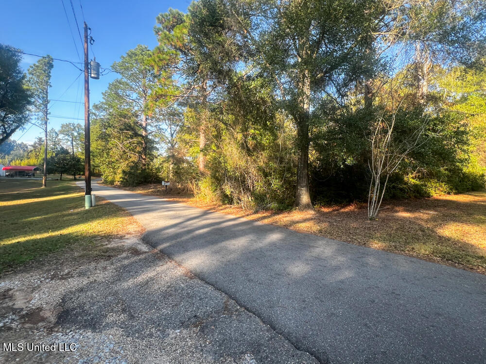 E Highway 198 Property Photo 29