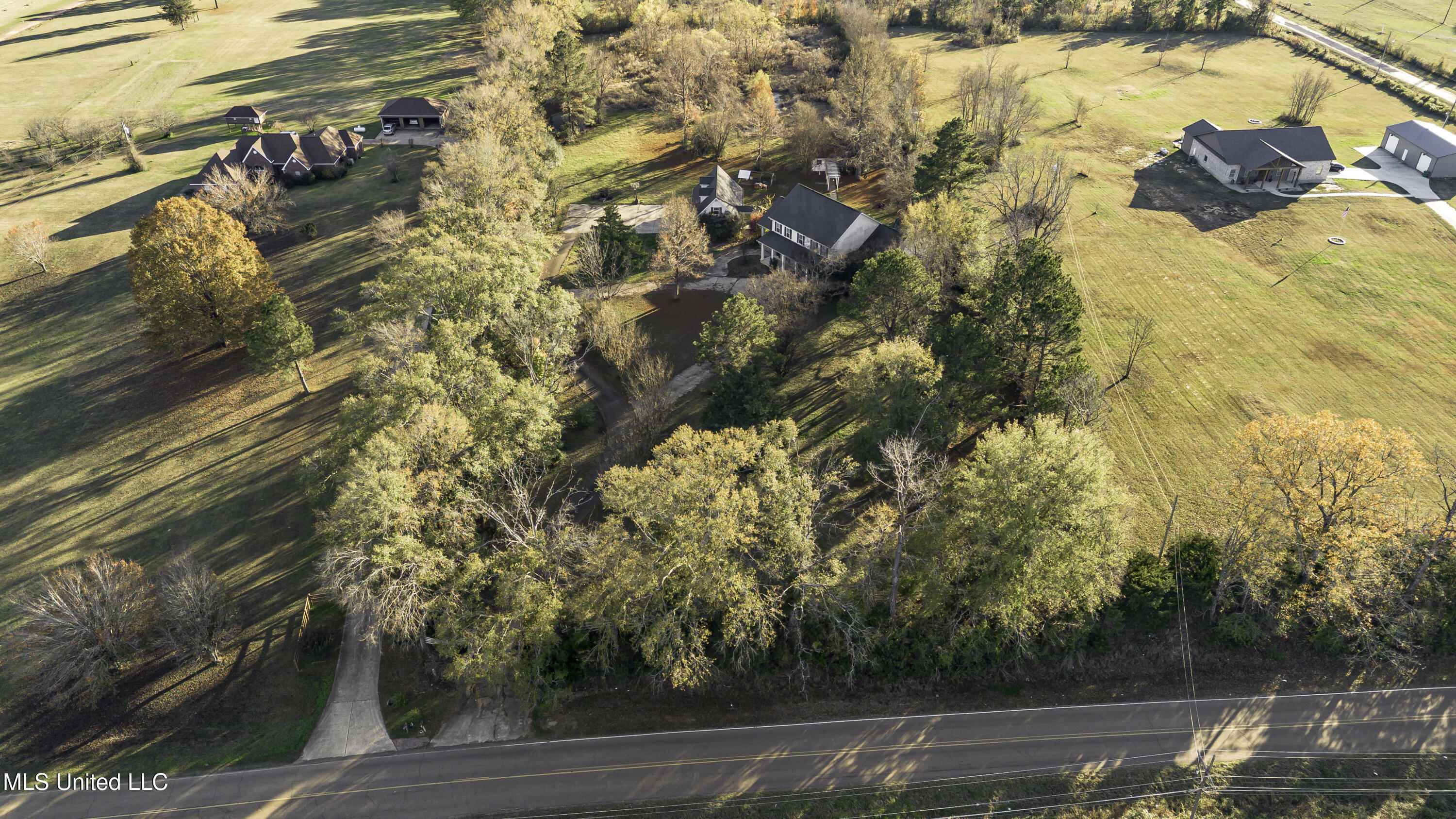 4299 Tank Road Property Photo 7