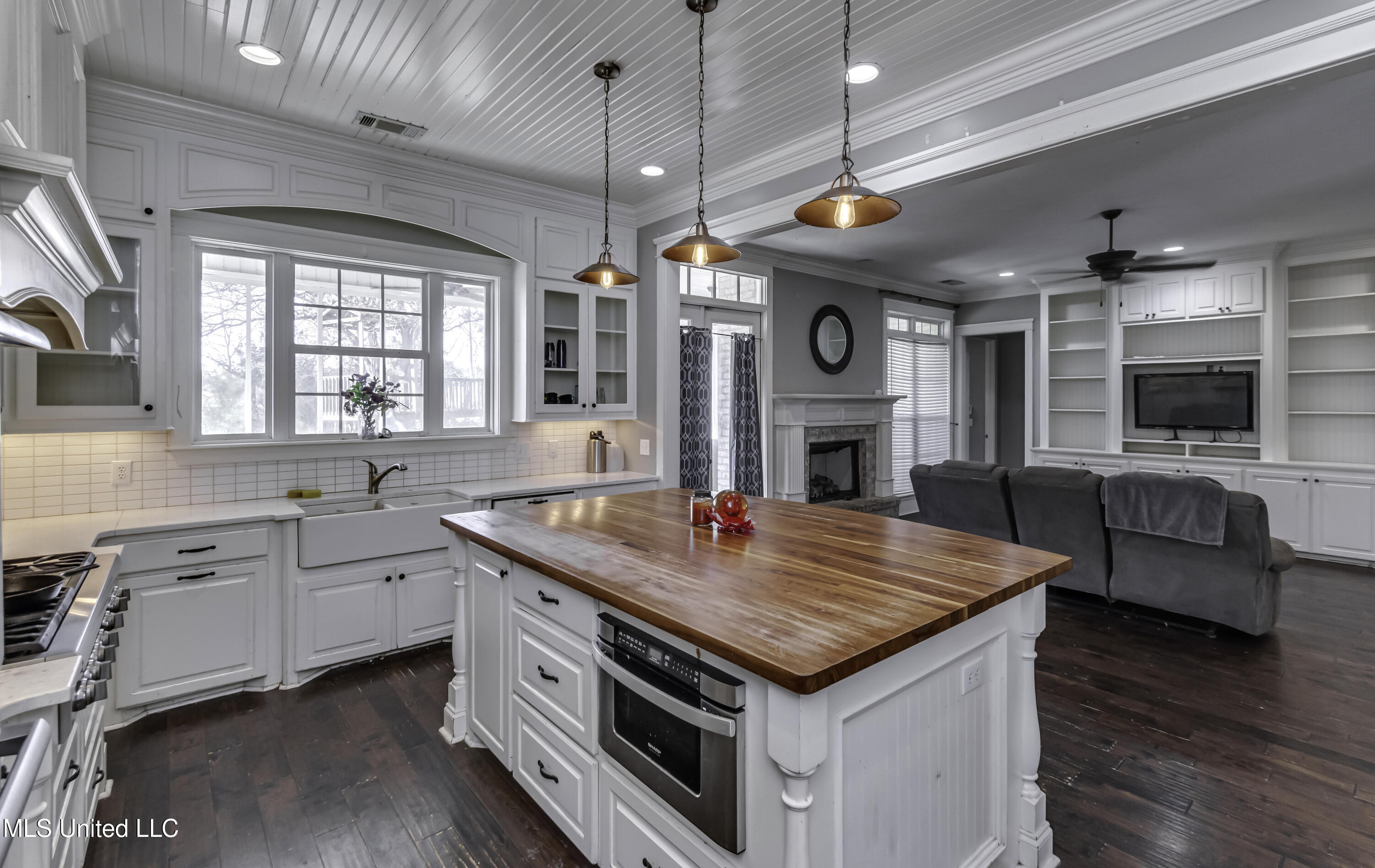 4299 Tank Road Property Photo 13