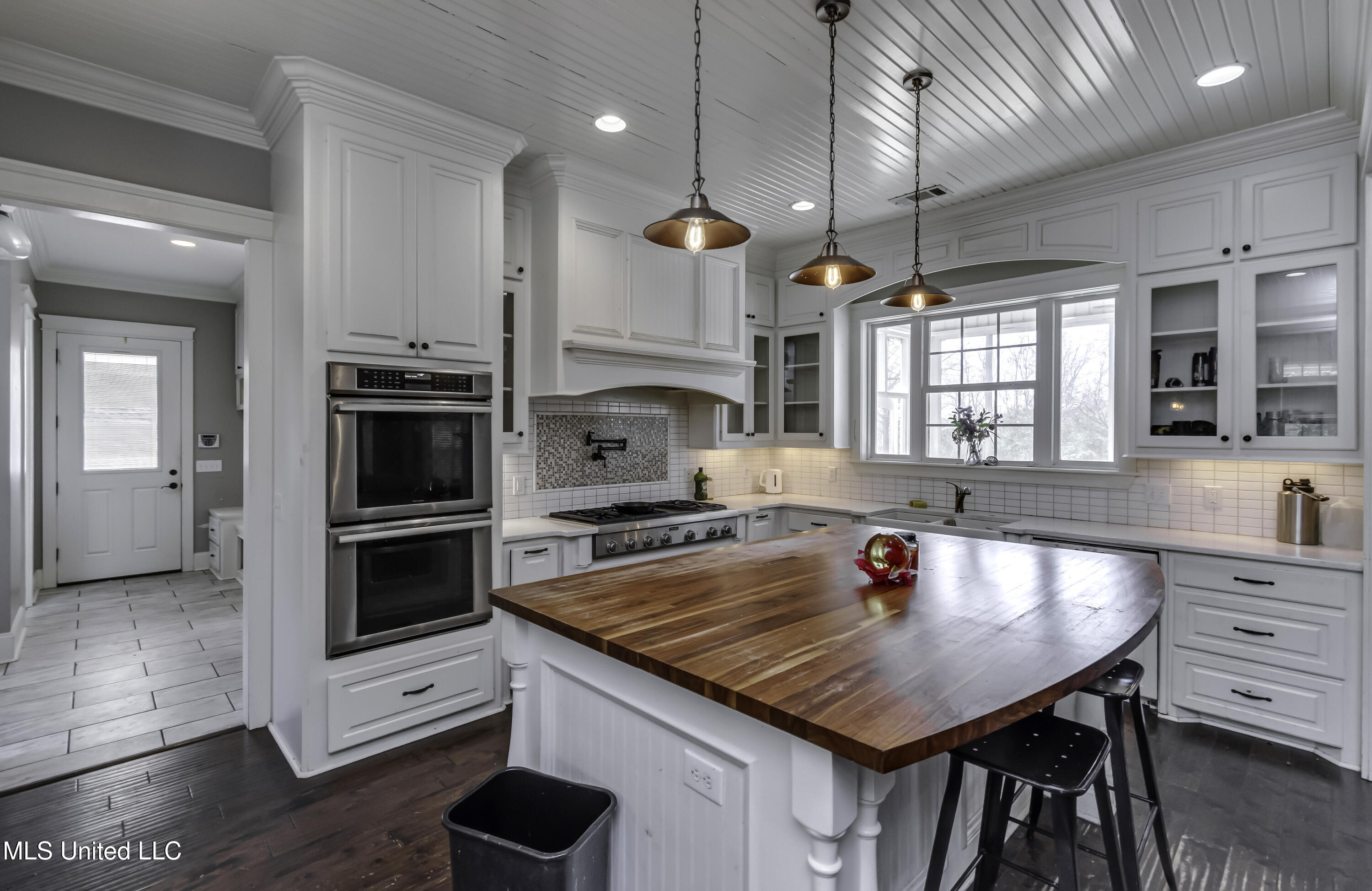 4299 Tank Road Property Photo 16