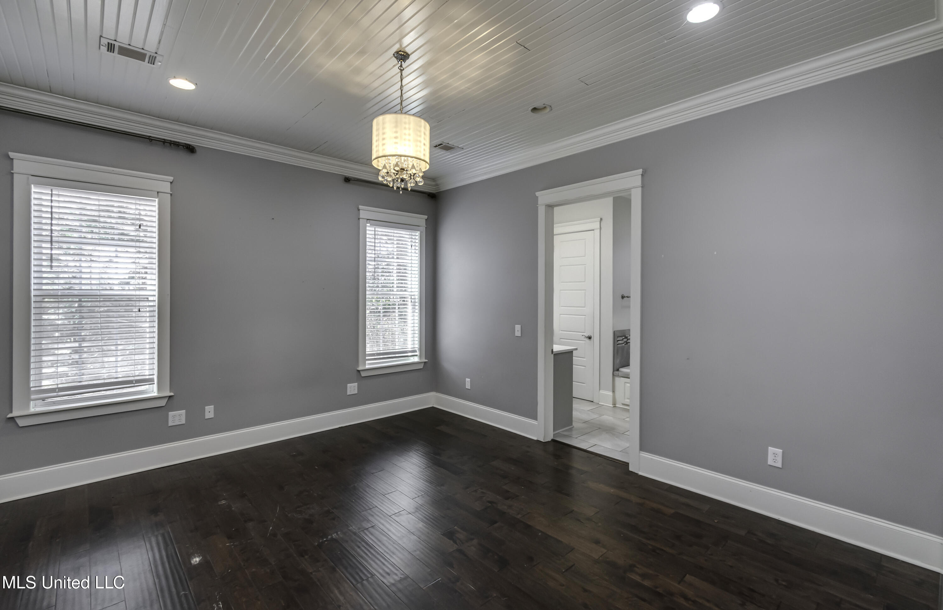 4299 Tank Road Property Photo 33