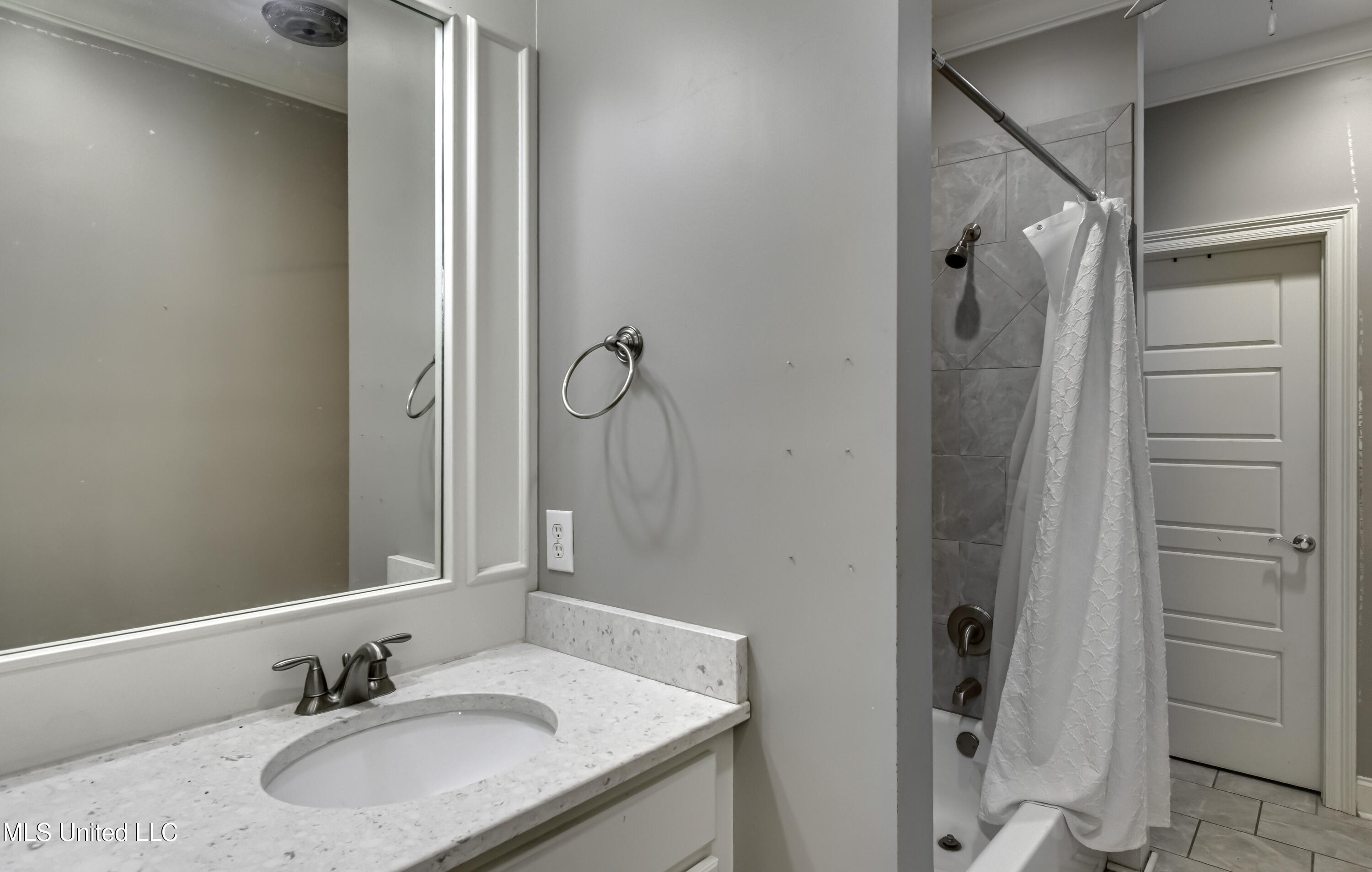 4299 Tank Road Property Photo 57