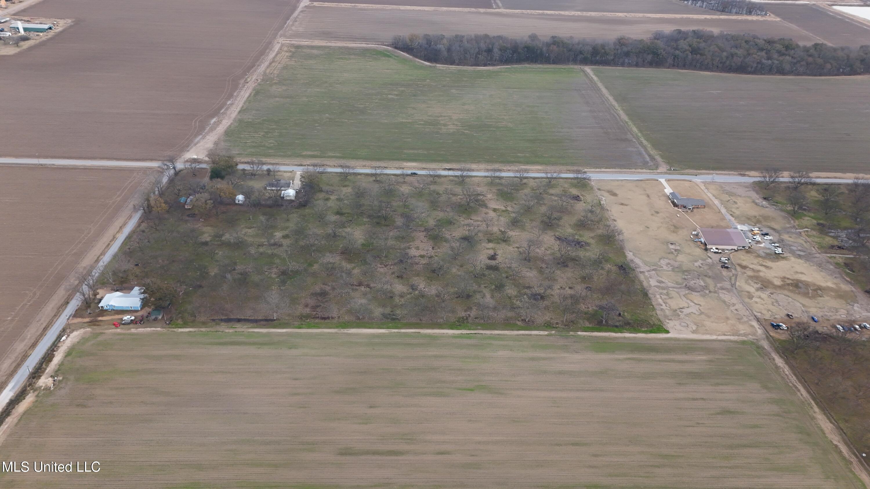Interstate Road Property Photo 4