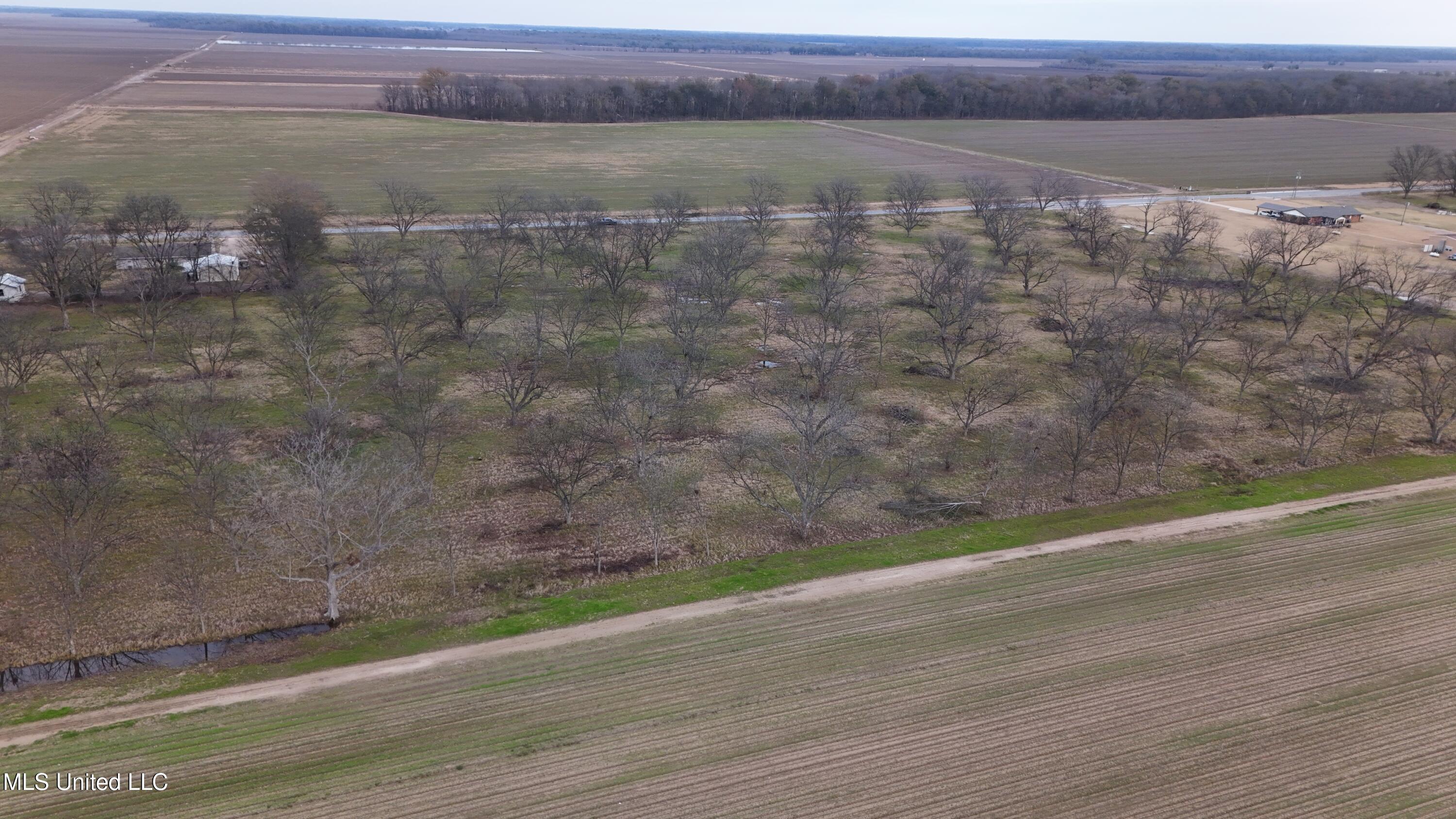 Interstate Road Property Photo 6