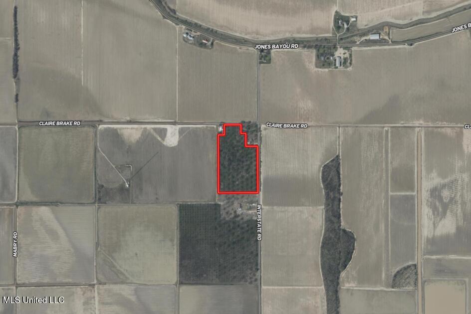 Interstate Road Property Photo 13