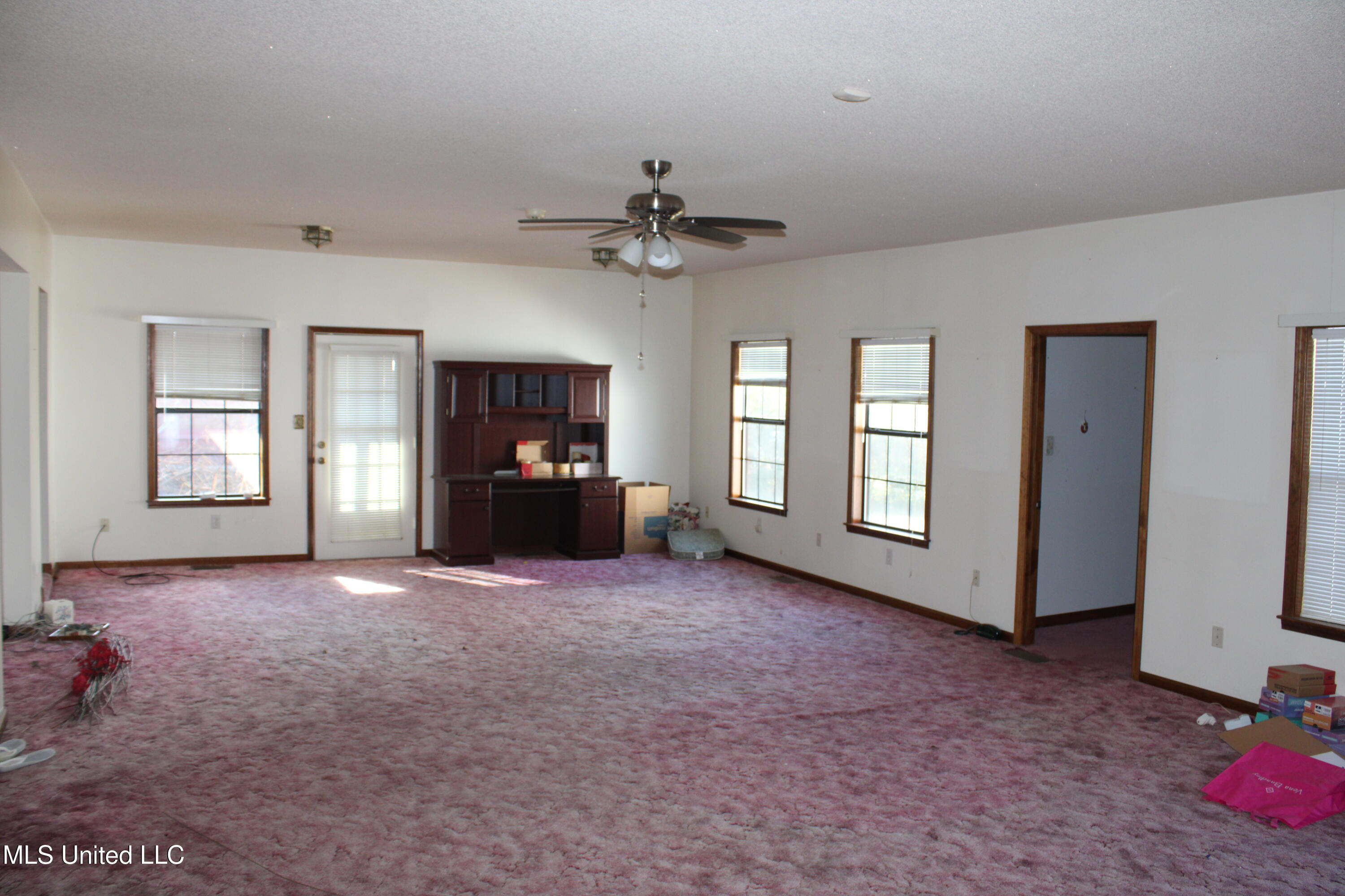 76 Peach Tree Road Property Photo 16