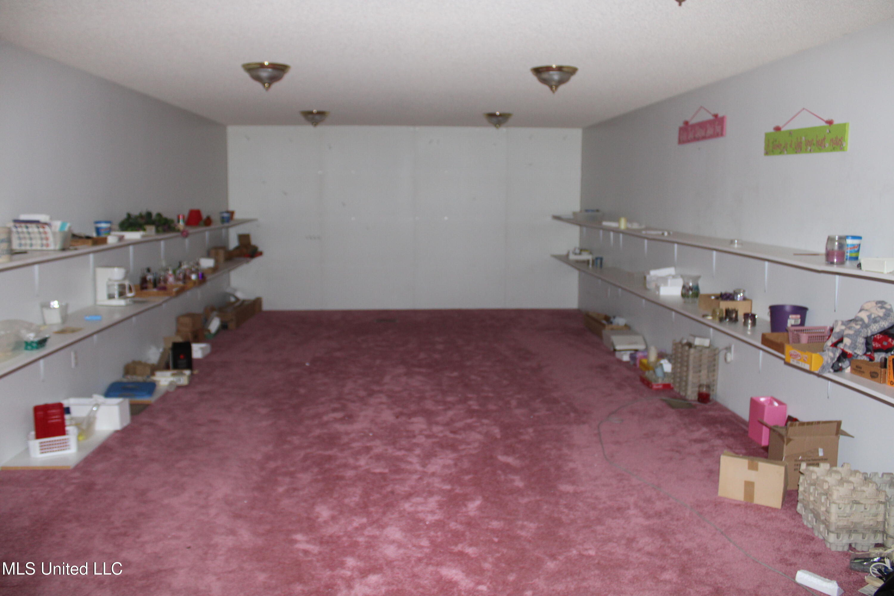 76 Peach Tree Road Property Photo 17