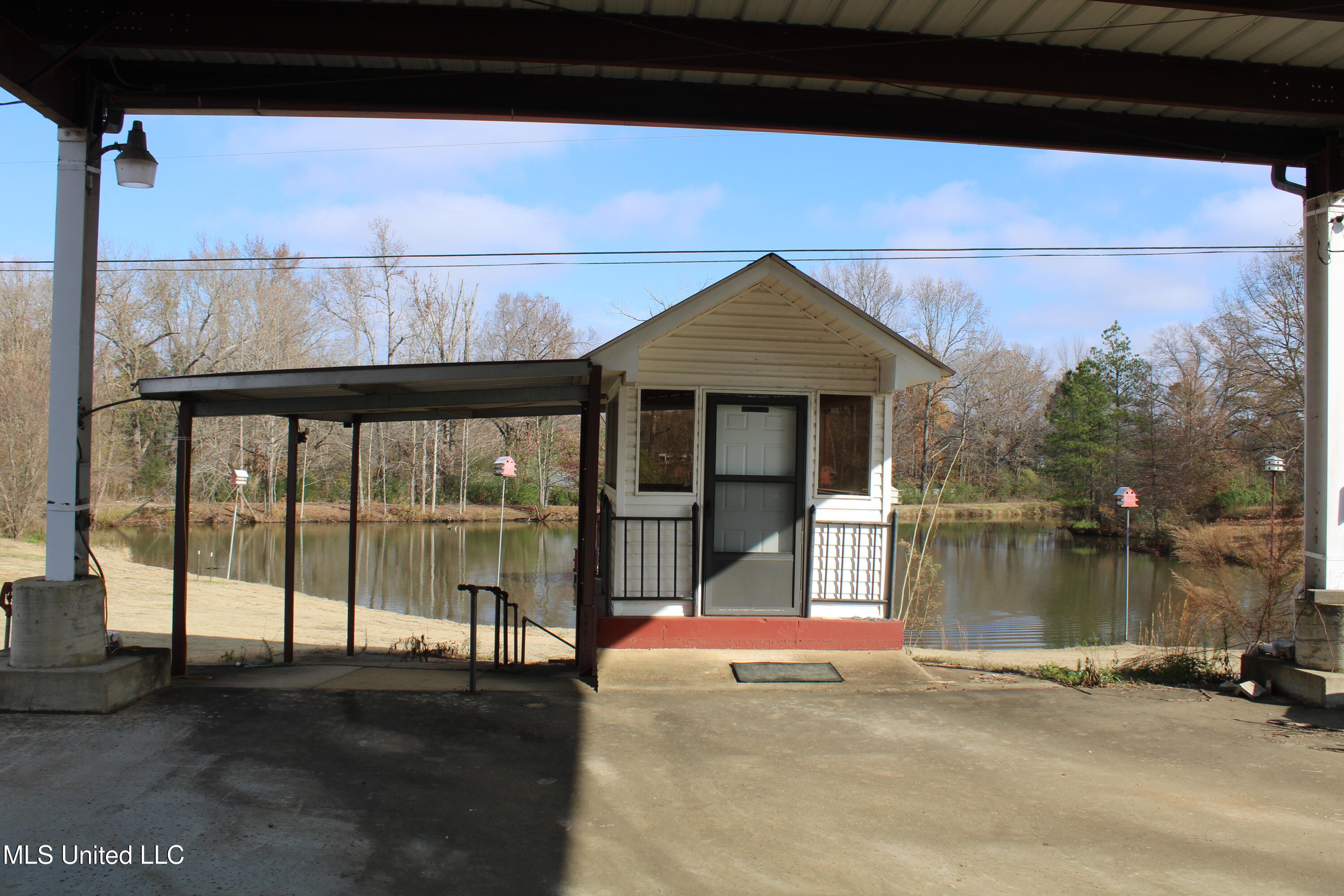 76 Peach Tree Road Property Photo 24