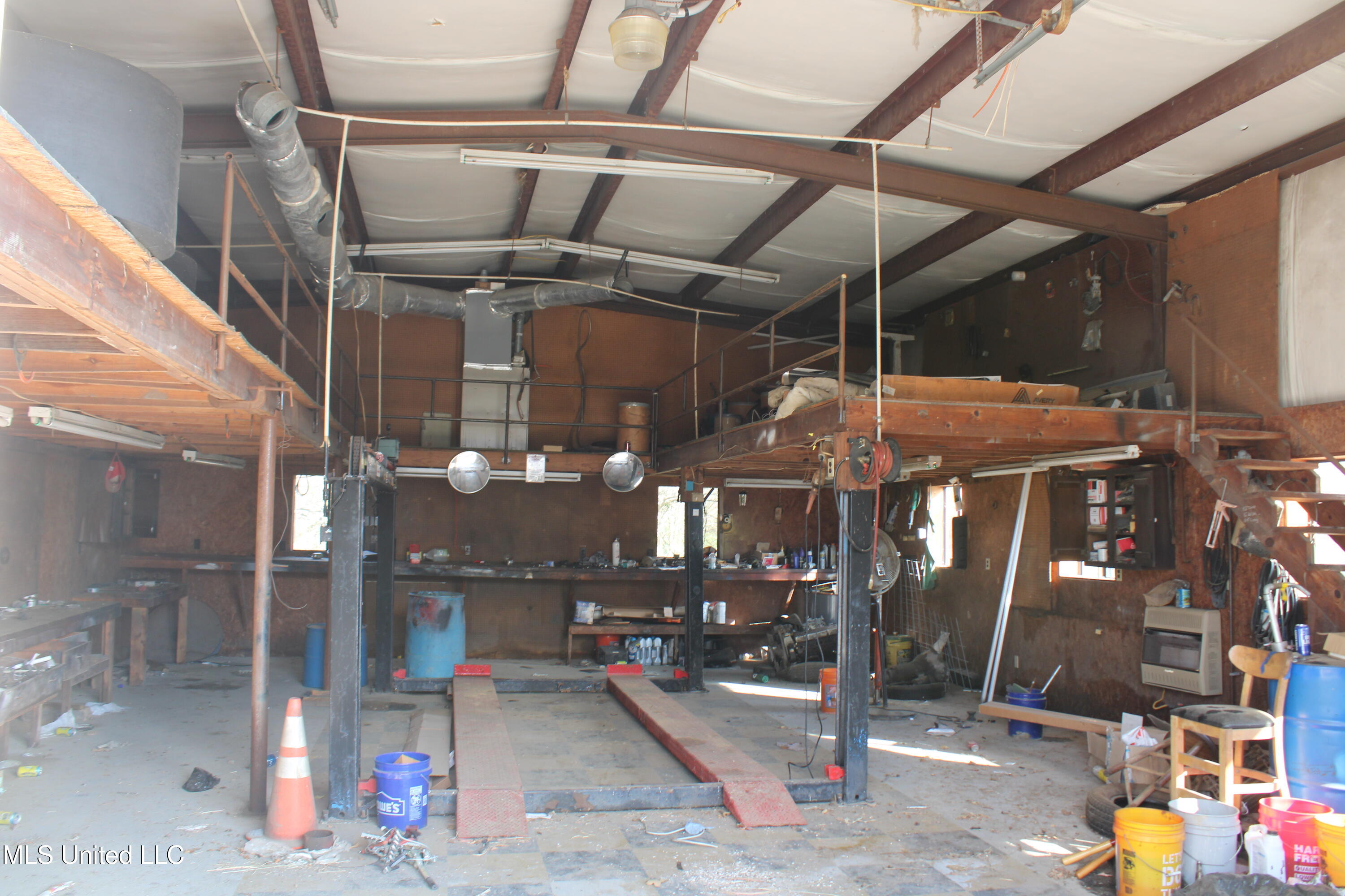 76 Peach Tree Road Property Photo 32