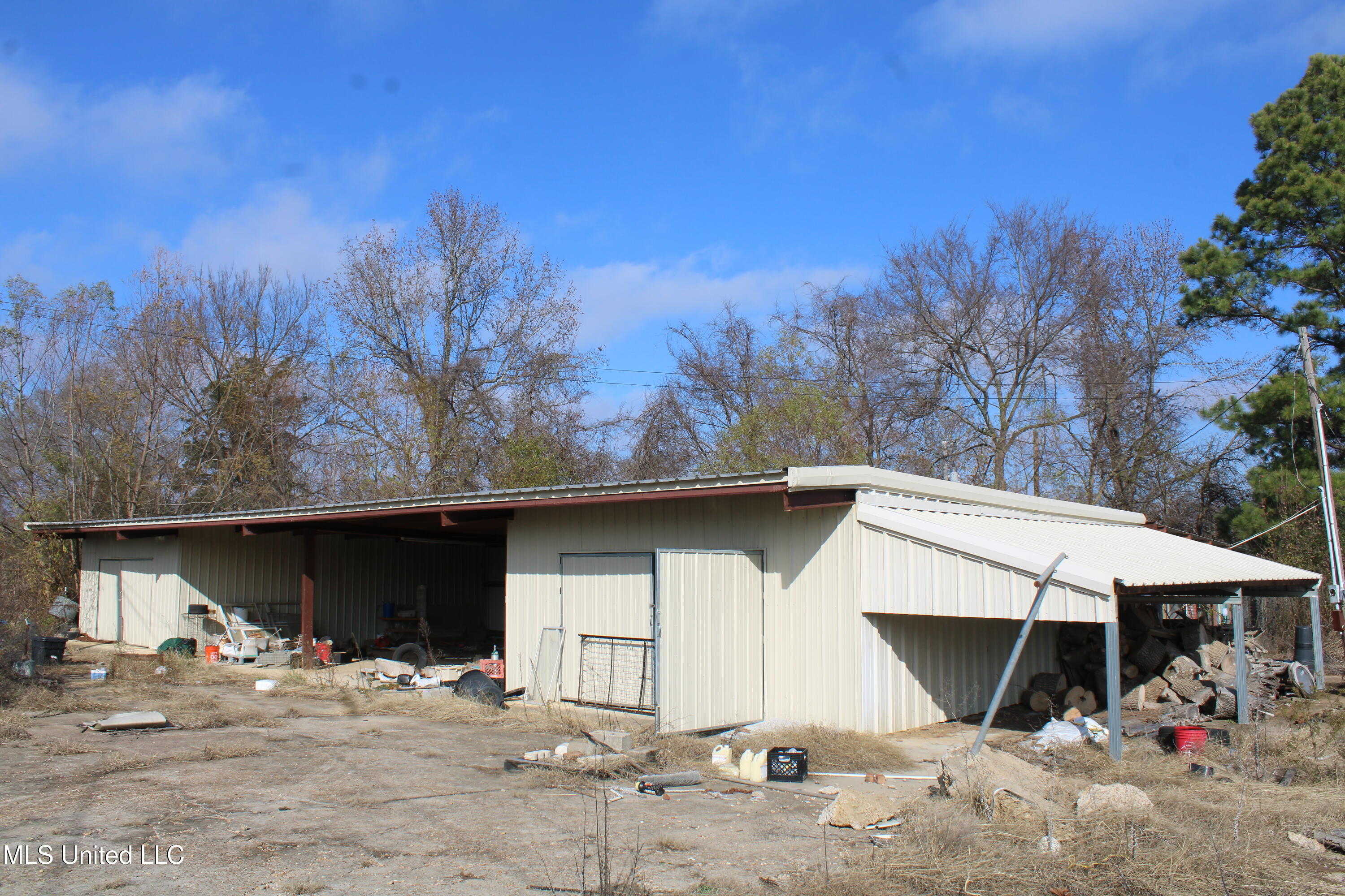 76 Peach Tree Road Property Photo 40