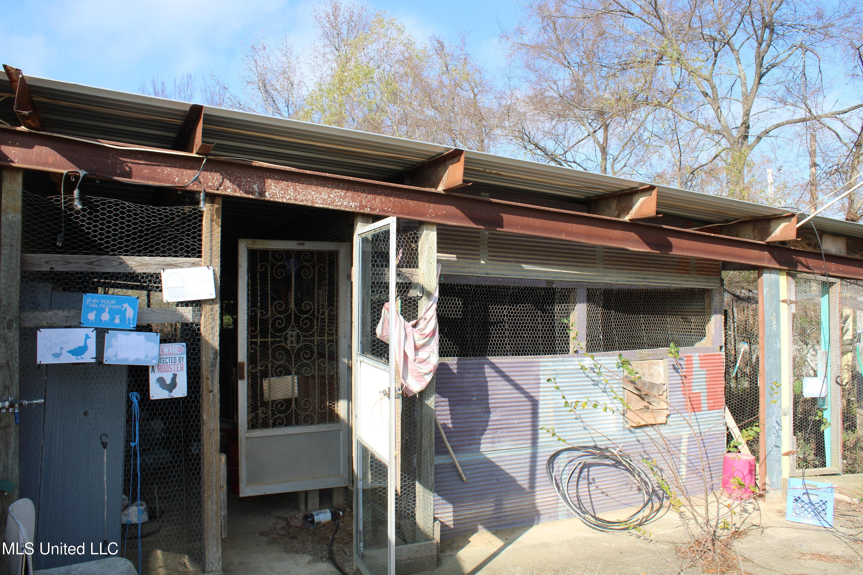 76 Peach Tree Road Property Photo 42