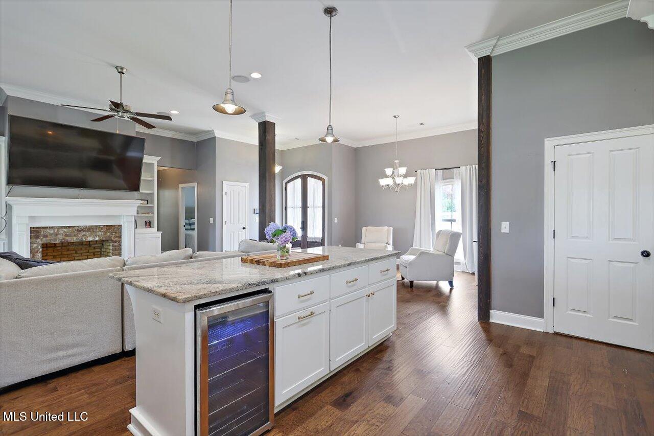 153 Hampton Hills Boulevard Property Photo 7